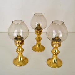 Bougeoirs scandinaves à lanterne en laiton