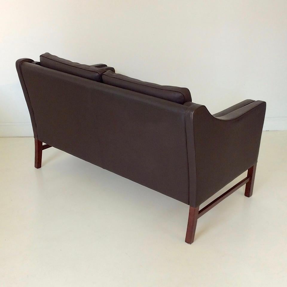 Scandinavian Brown Leather Sofa, circa 1970, Denmark In Good Condition In Brussels, BE