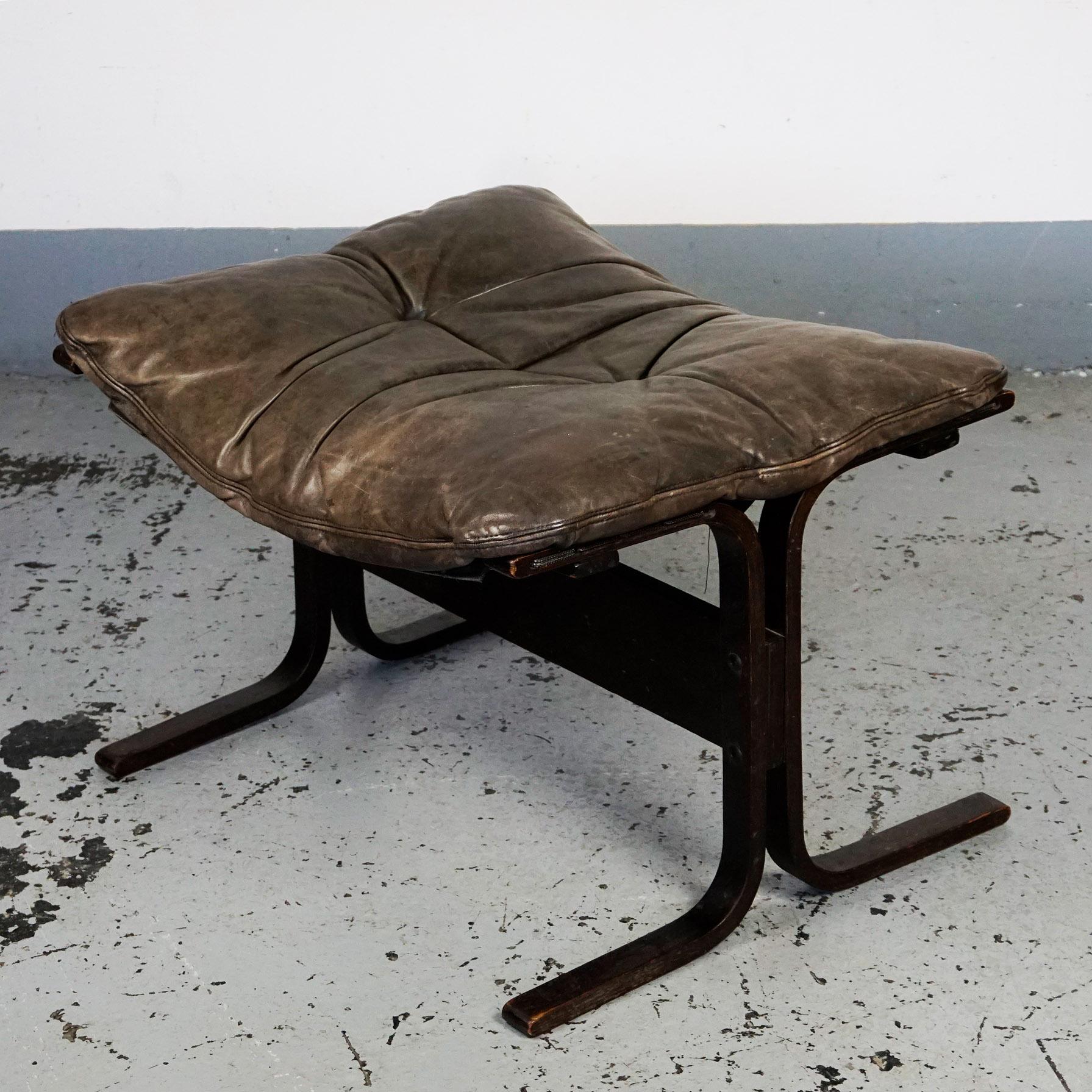 Scandinavian Brown Leather Stool by Ingmar Relling for Westnofa (Gebeizt)