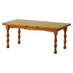 Table basse scandinave de style brutaliste en pin, avec pieds tournés, style moderne danois, années 1970