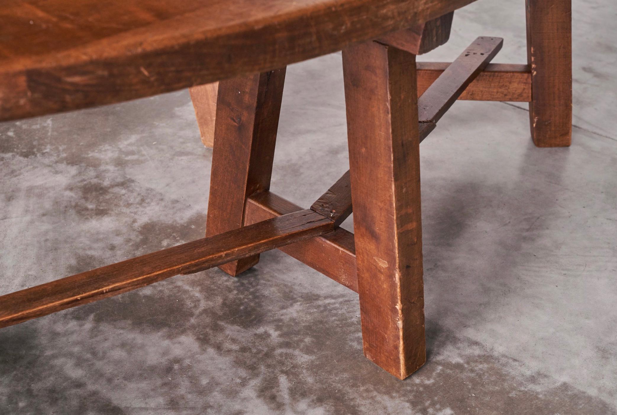 Ensemble rustique d'ébéniste scandinave et de bancs en pin massif des années 1940 en vente 1