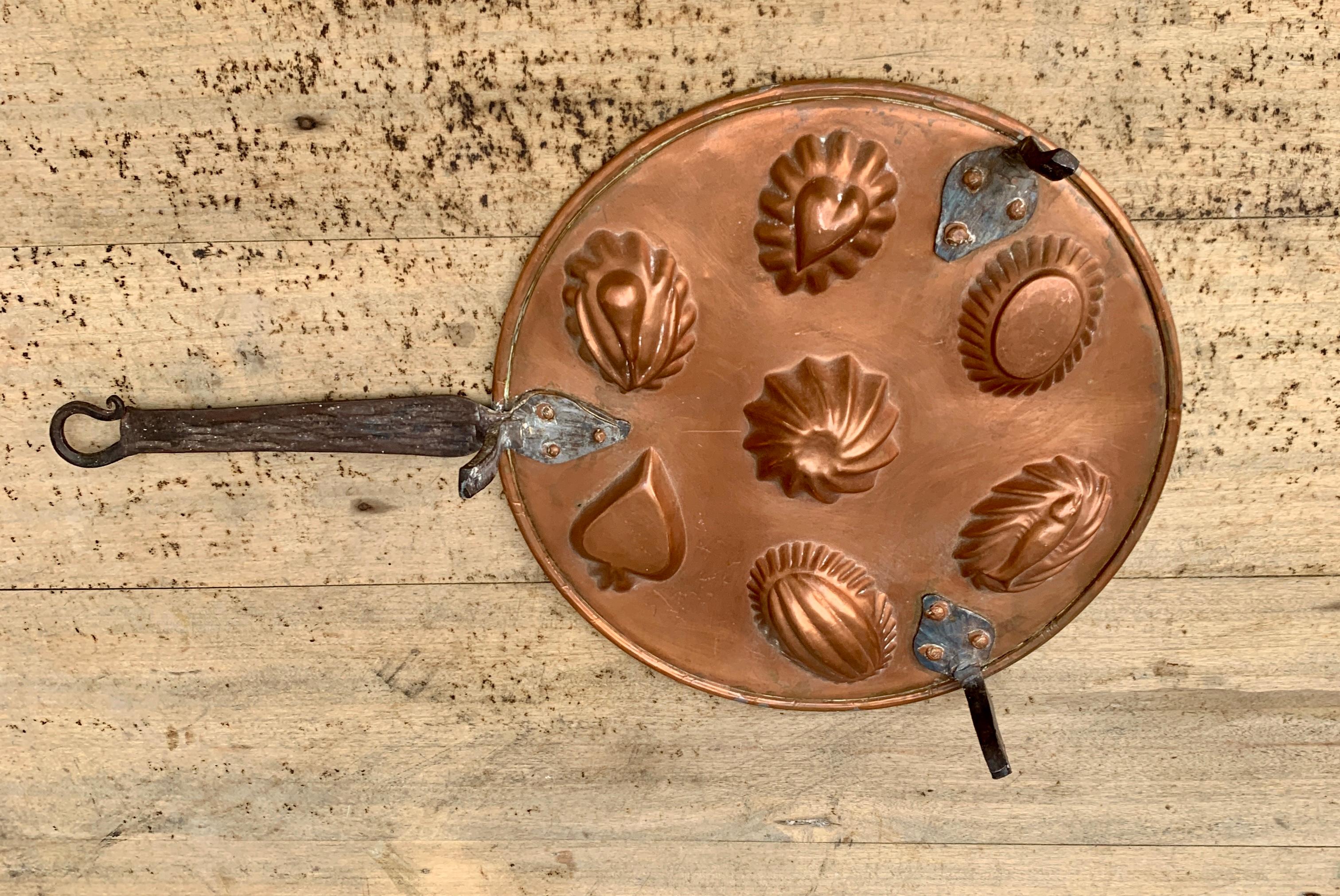 Scandinavian Cake Copper Pan, Early 19th Century 4