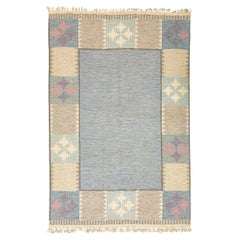 Vintage Scandinavian Carpet Minimalist Design Soft Color Palette