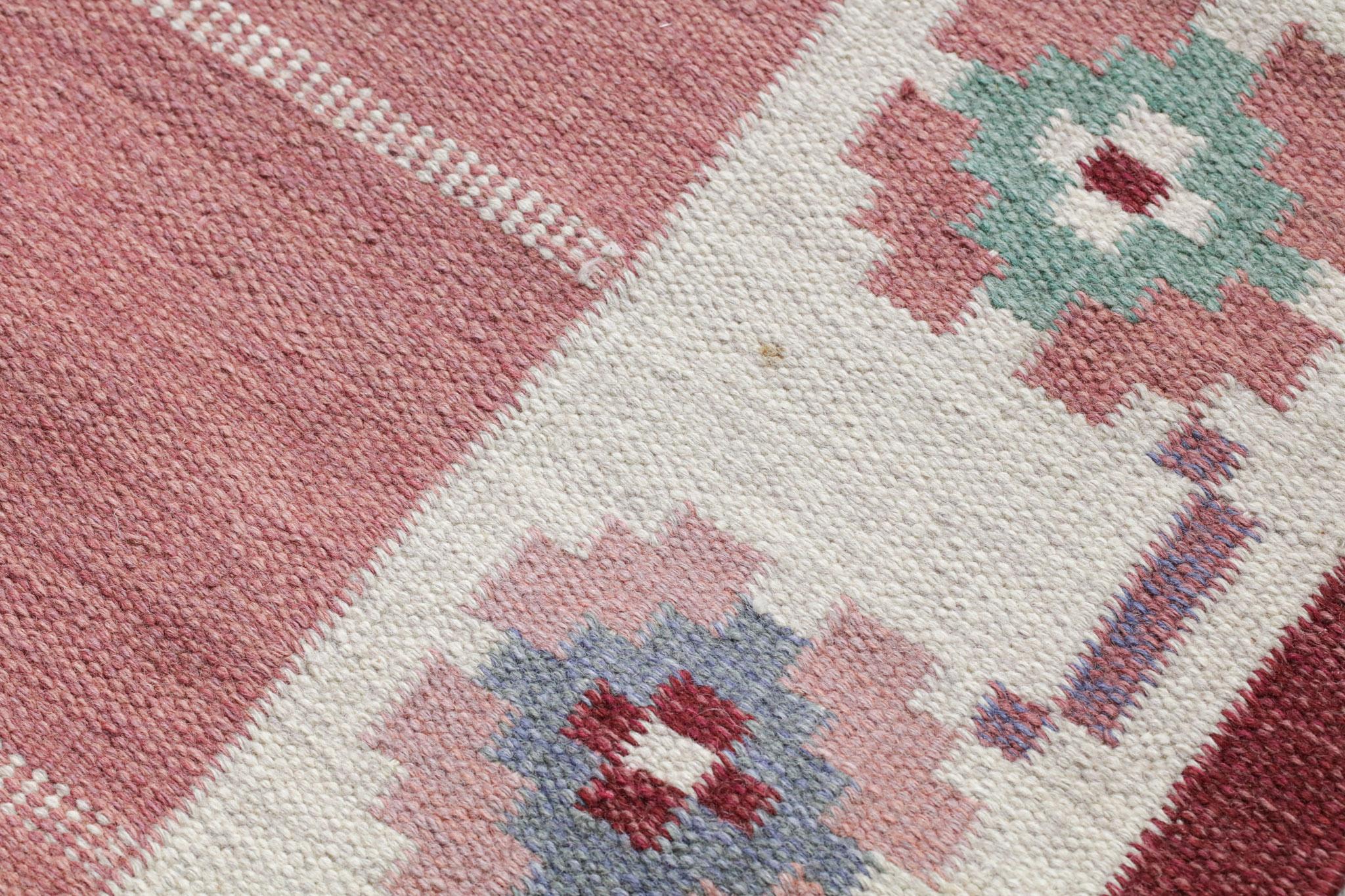 Scandinavian Carpet Woven Rug Pink Rollakan Rolakan Carpet Swedish, G120 For Sale 1