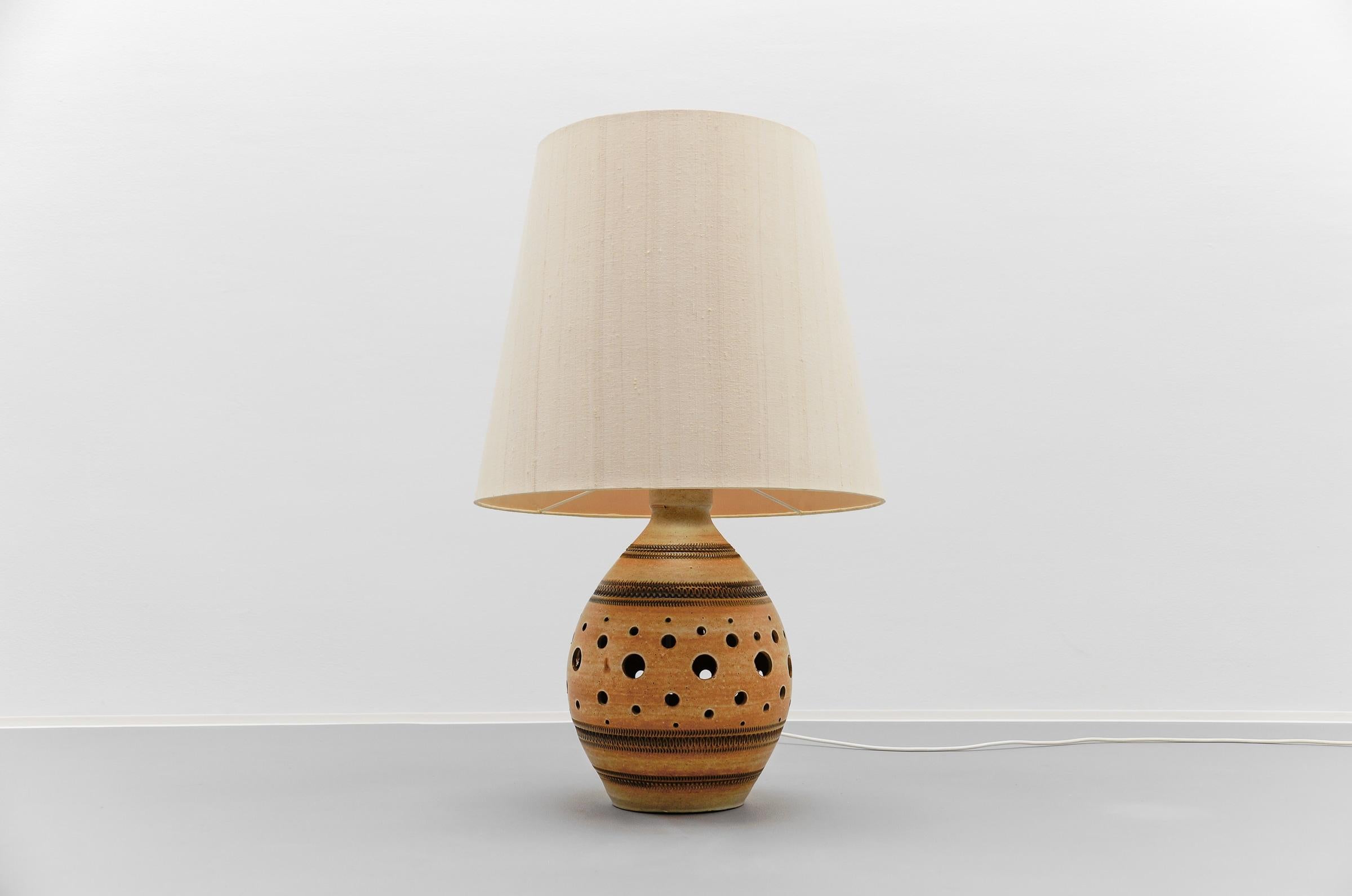 Scandinavian Ceramic Table Lamp, 1960s For Sale 5
