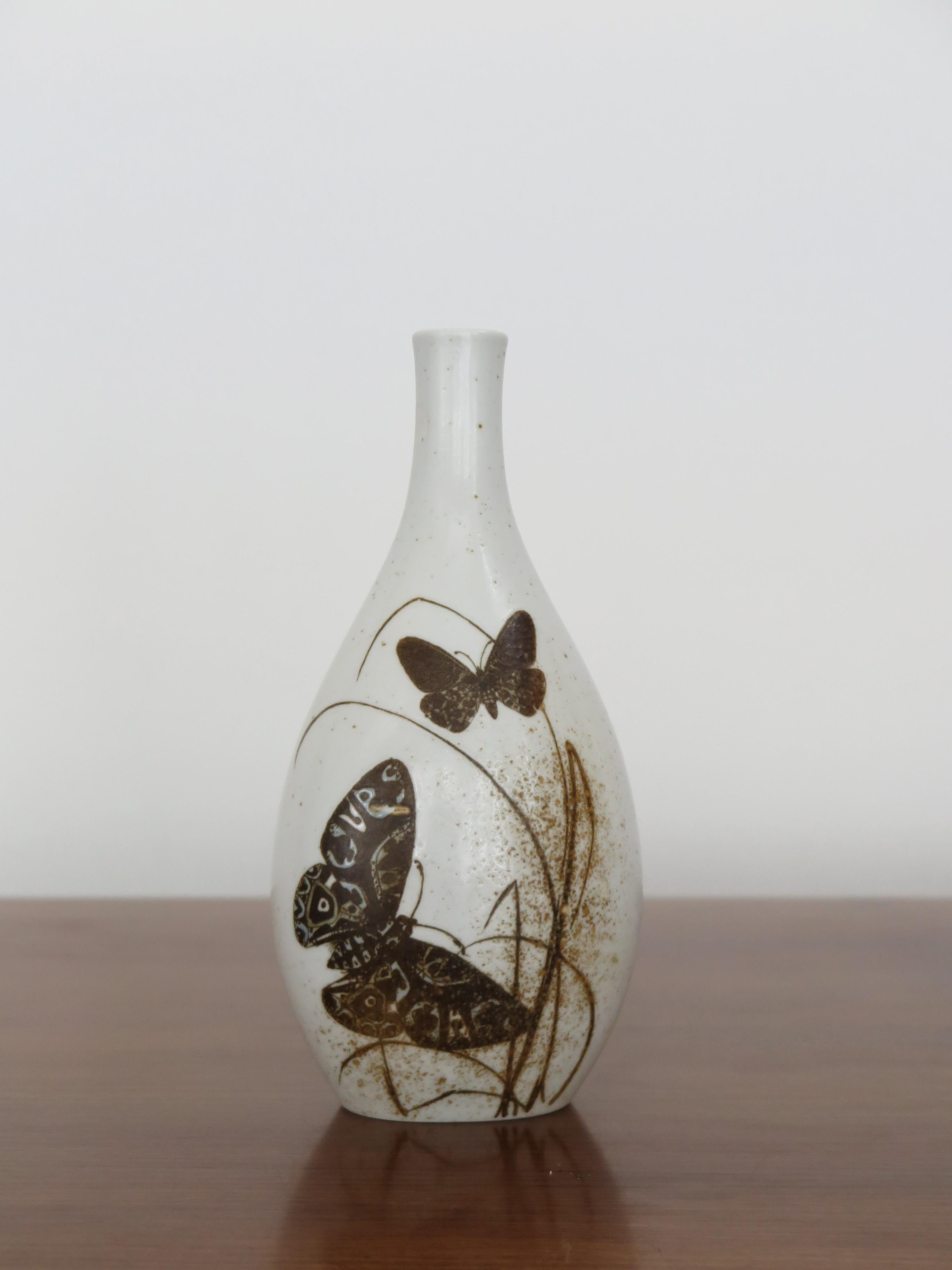 Scandinavo moderno Vaso scandinavo in ceramica di Nils Thorsson per Royal Copenaghen, Danimarca 1960 in vendita
