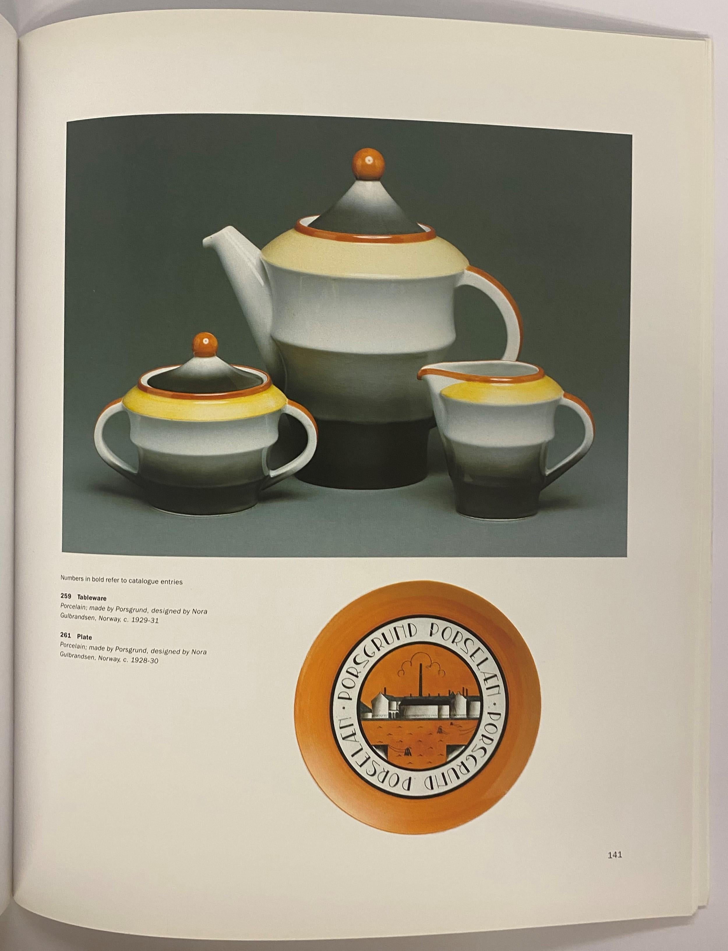 Scandinavian Ceramics & Glass in the Twentieth Century (Book) For Sale 10