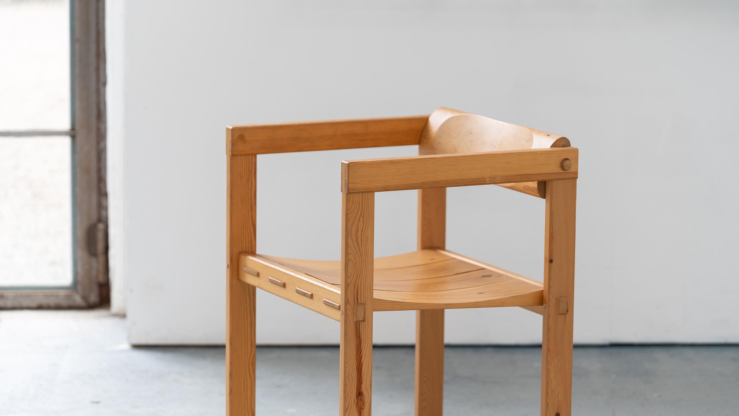 Skandinavischer Stuhl aus Kiefernholz von Edvin Helseth im Jahr 1964 für Trybo Furniture, Norwegen im Angebot 11