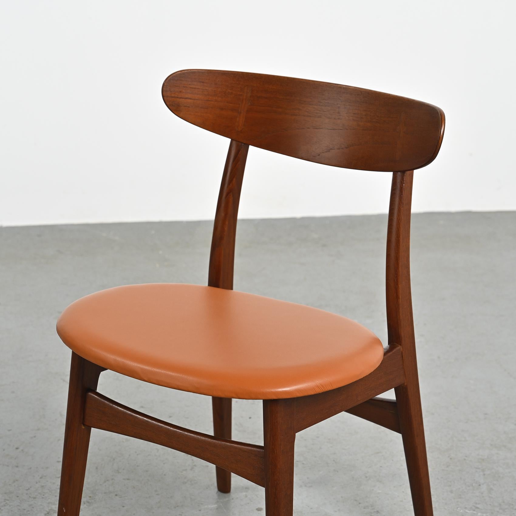 Scandinavian Chairs by Hans Wegner, circa 1955 4