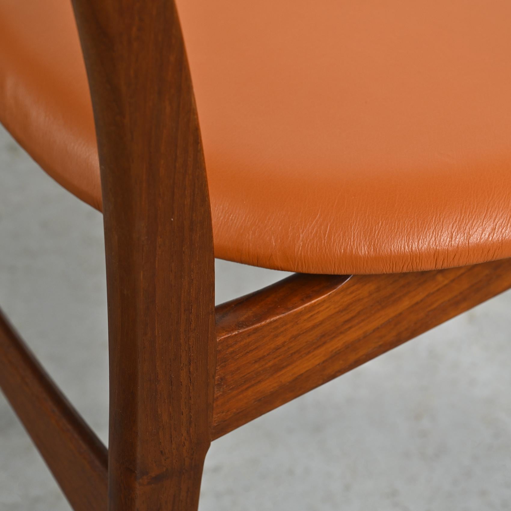 Scandinavian Chairs by Hans Wegner, circa 1955 In Good Condition In VILLEURBANNE, FR