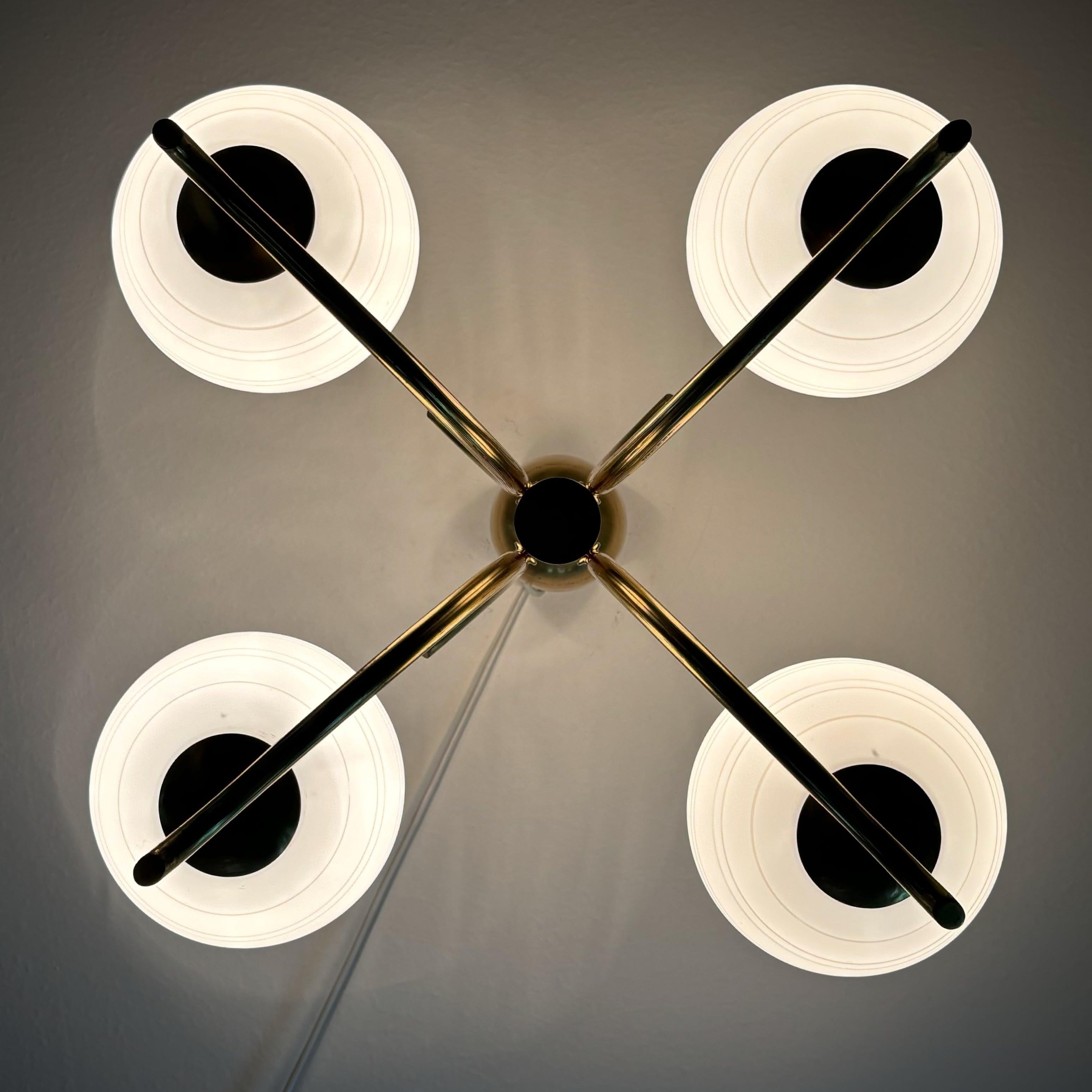 Scandinavian chandelier attributed to Böhlmarks, brass and glass, Sweden, 1940s 3