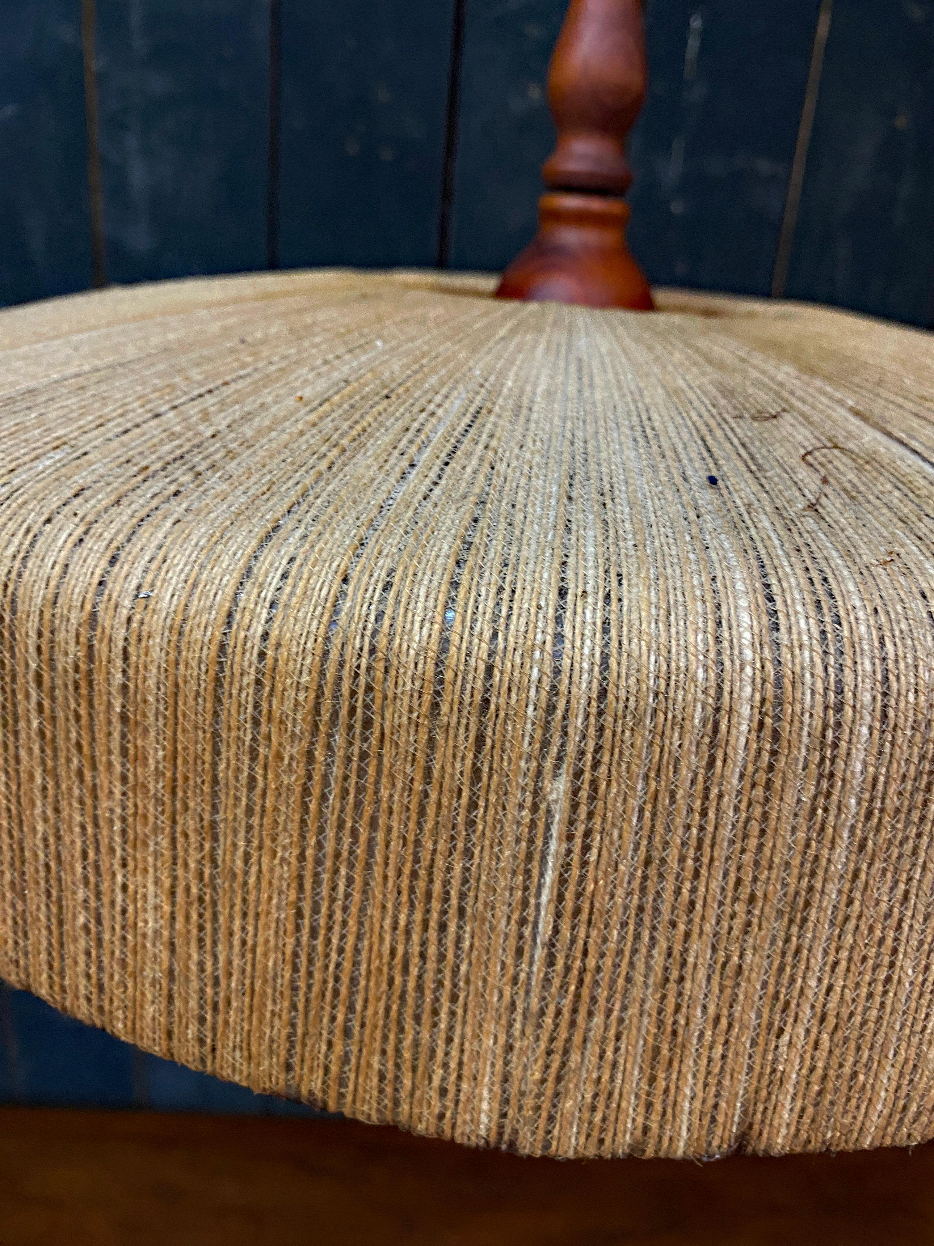 Scandinavian chandelier, rises and falls, in teak and rope circa 1960  For Sale 4