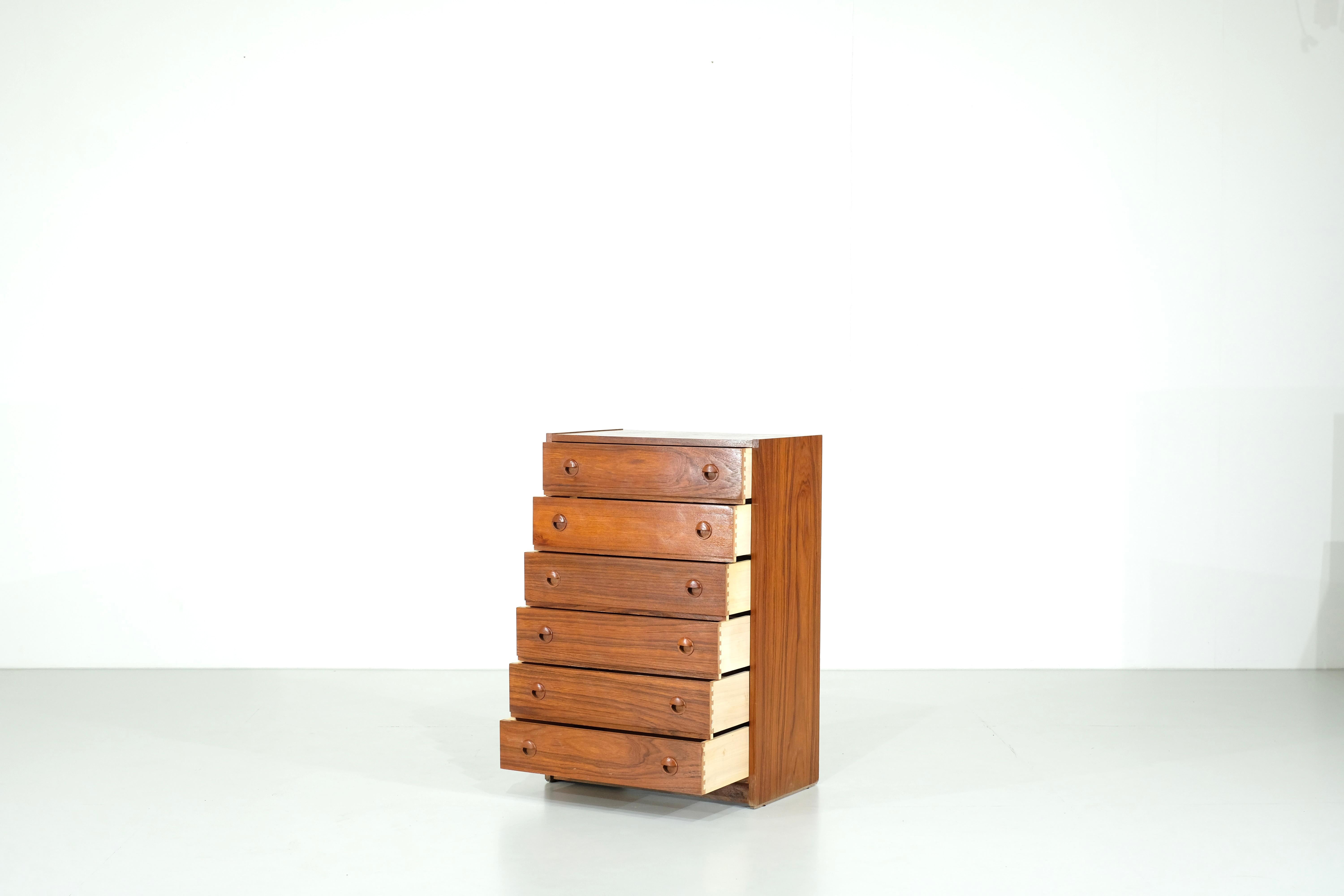 Legno Cassettiera scandinava in teak - anni '60 in vendita