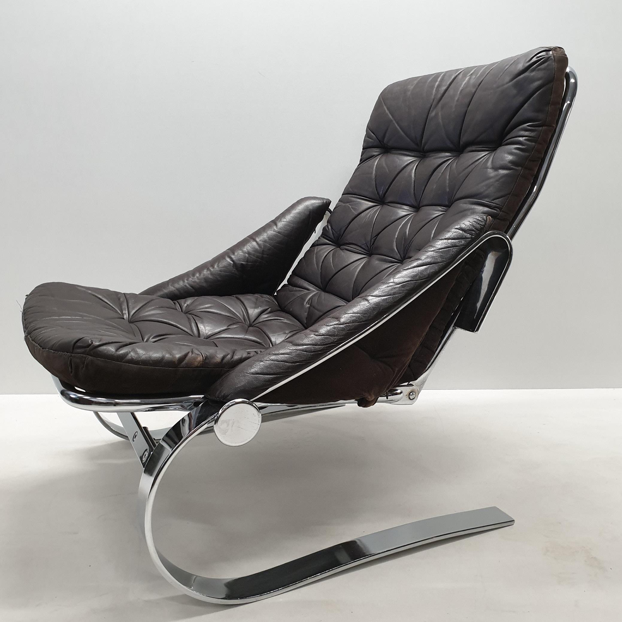 20th Century Scandinavian Chrome Flat Steel and Leather Lounge Chair, 1970s For Sale