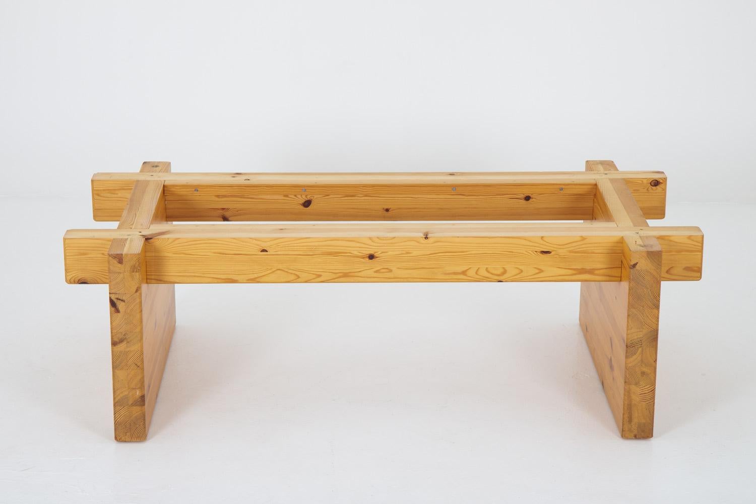 20th Century Scandinavian Coffee Table in Solid Pine For Sale