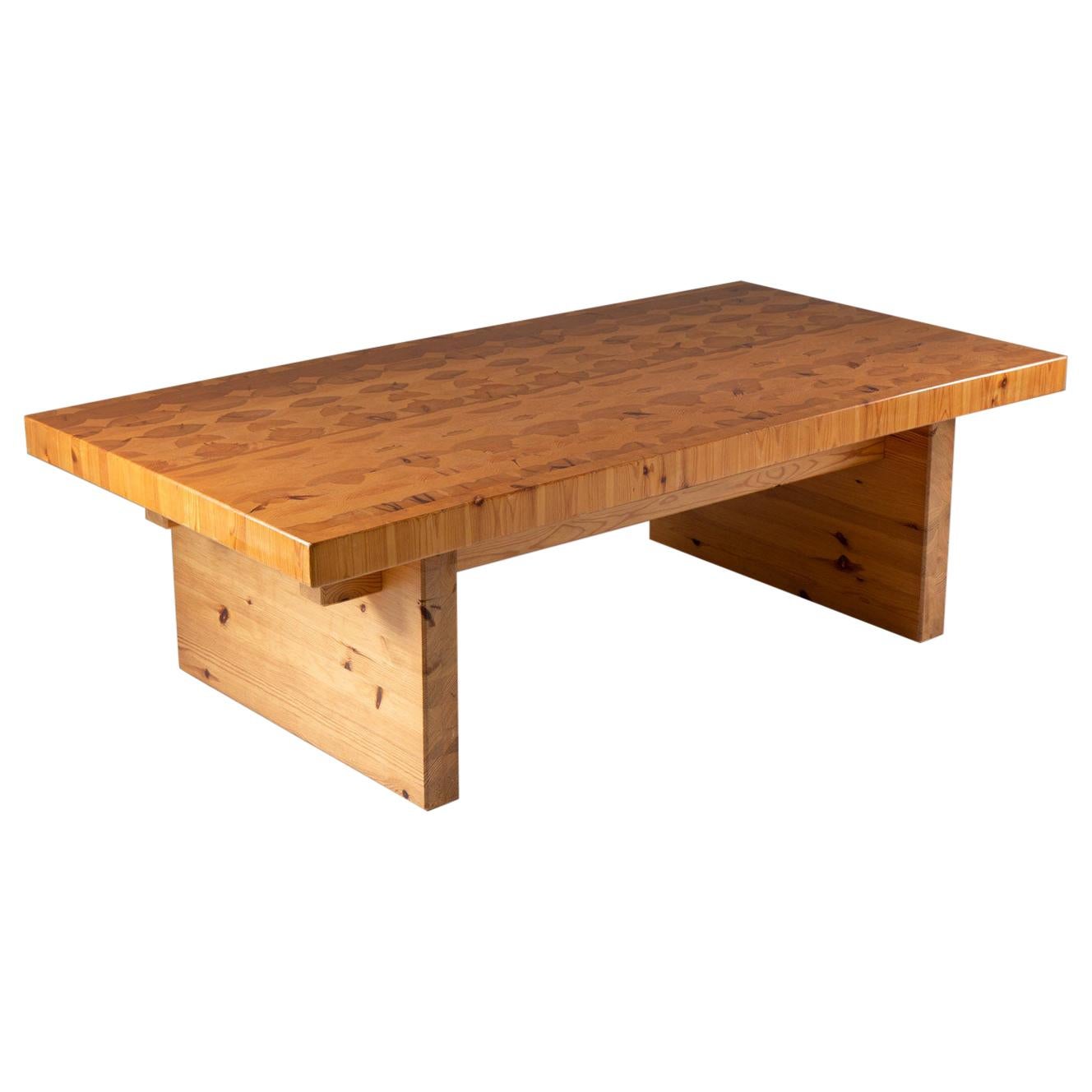 Scandinavian Coffee Table in Solid Pine For Sale