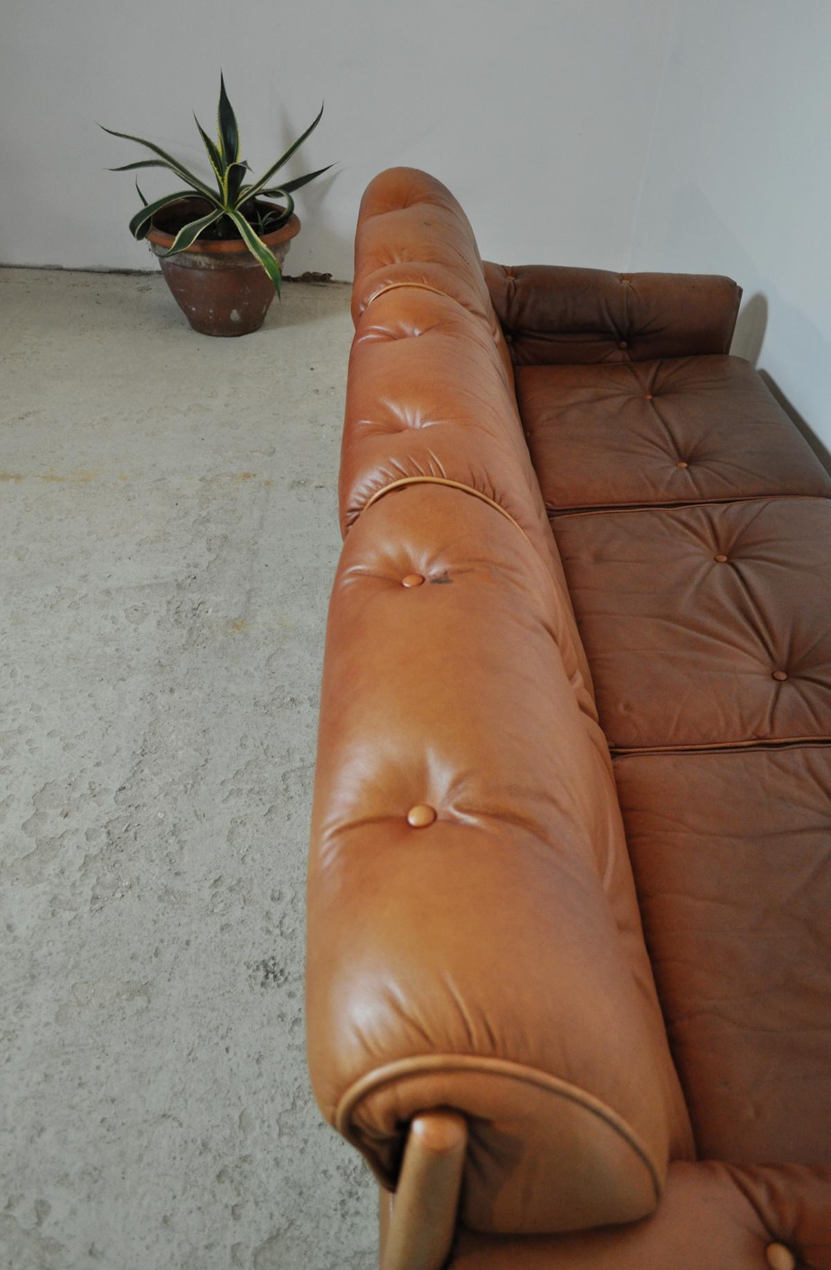 Scandinavian Cognac Brown Leather and Rosewood 3-Seater Sofa 3