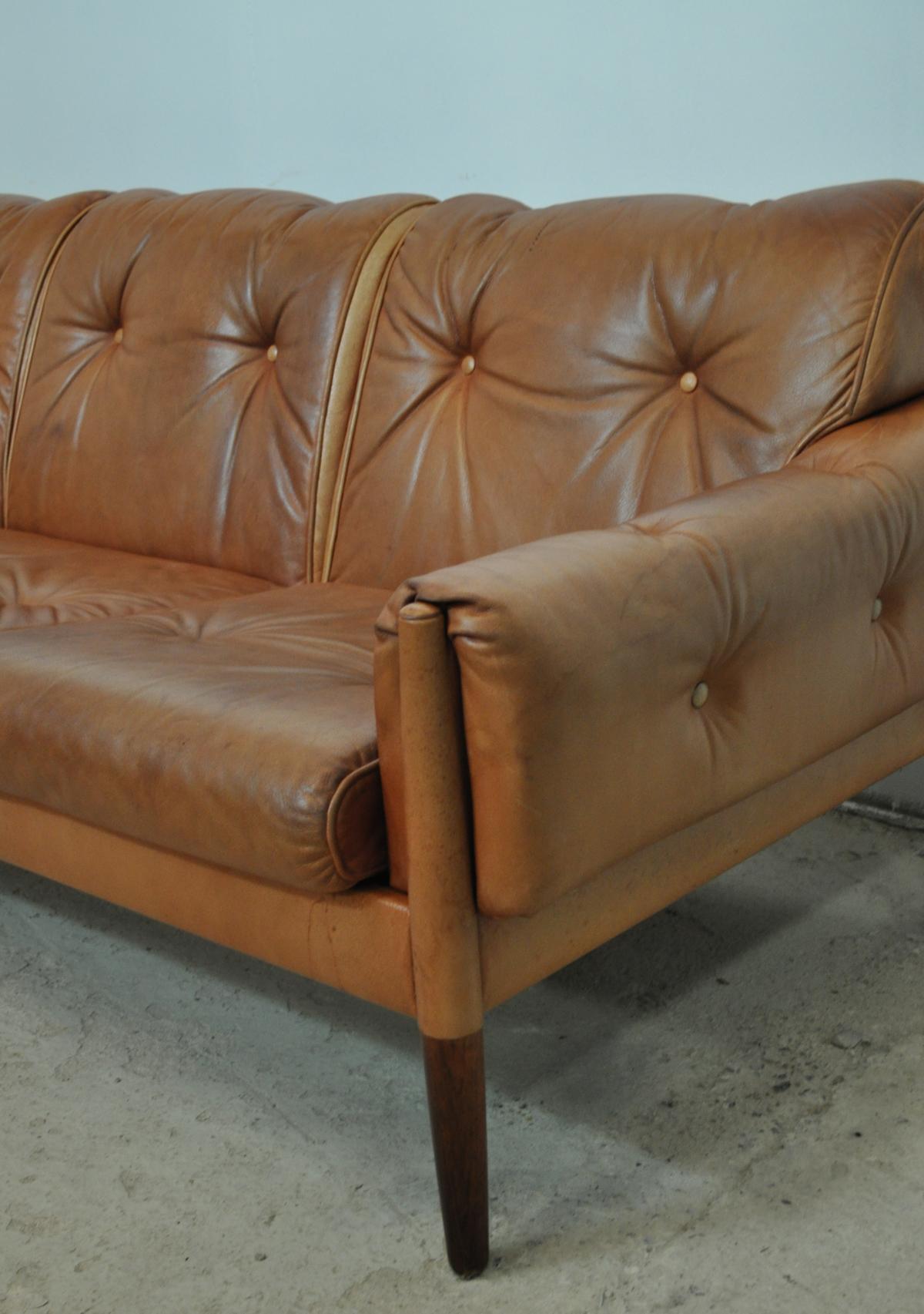 Scandinavian Cognac Brown Leather and Rosewood 3-Seater Sofa 5