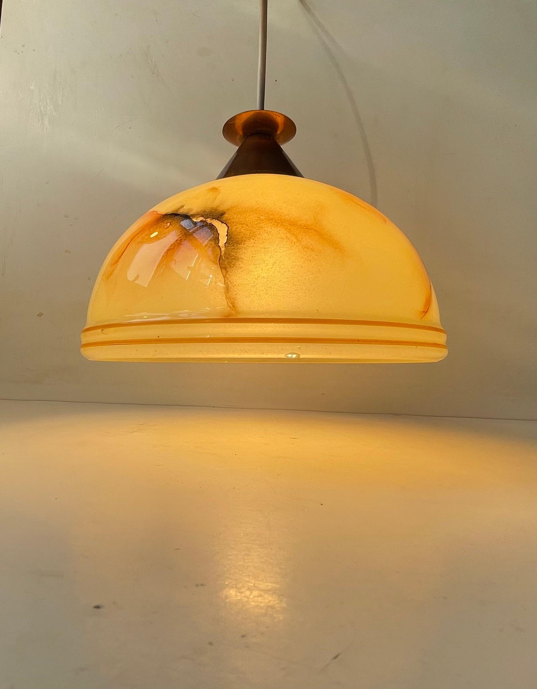 Scandinavo Lampada a sospensione scandinava in rame e vetro di marmo, stile Bauhaus anni '40 in vendita