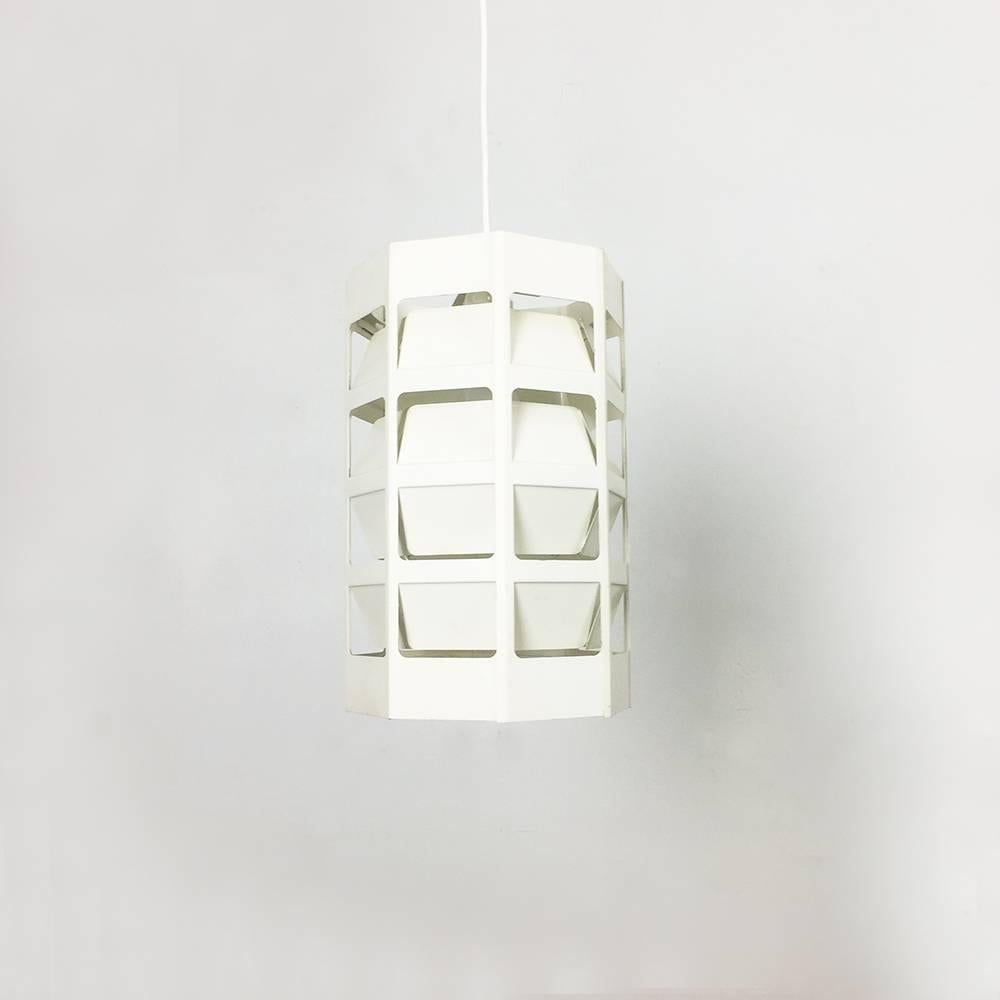 Article:

Hanging light



Origin:

Denmark


Producer:

Louis Poulsen


Designer:

Poul Gernes



Age:

1960s


   

This hanging lamp was designed and produced in the 1960s in Denmark by Louis Poulsen. The light was