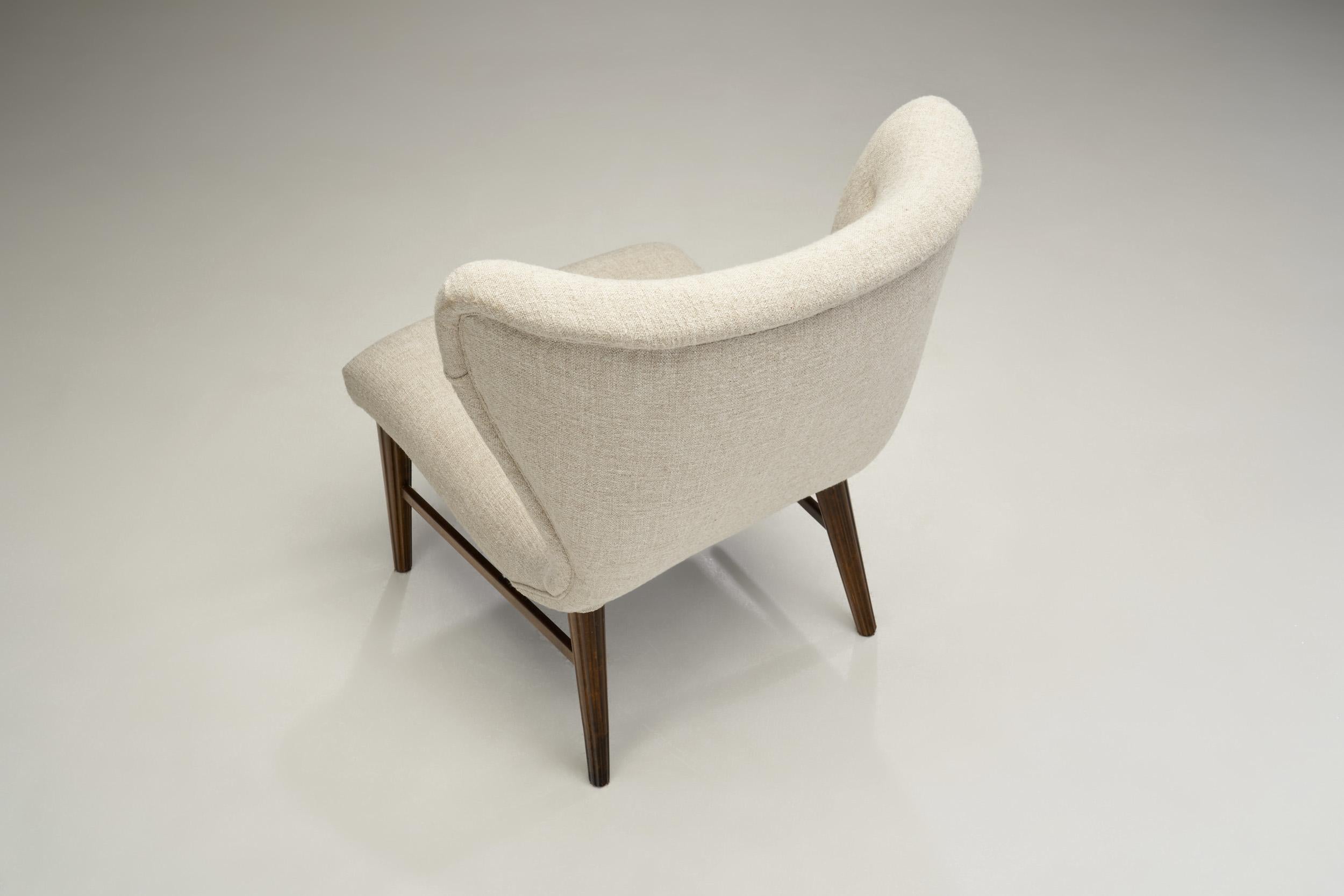 Fabric Erik Bertil Karlén Curved Easy Chair for Firma Rumsinteriör, Sweden 1940s For Sale