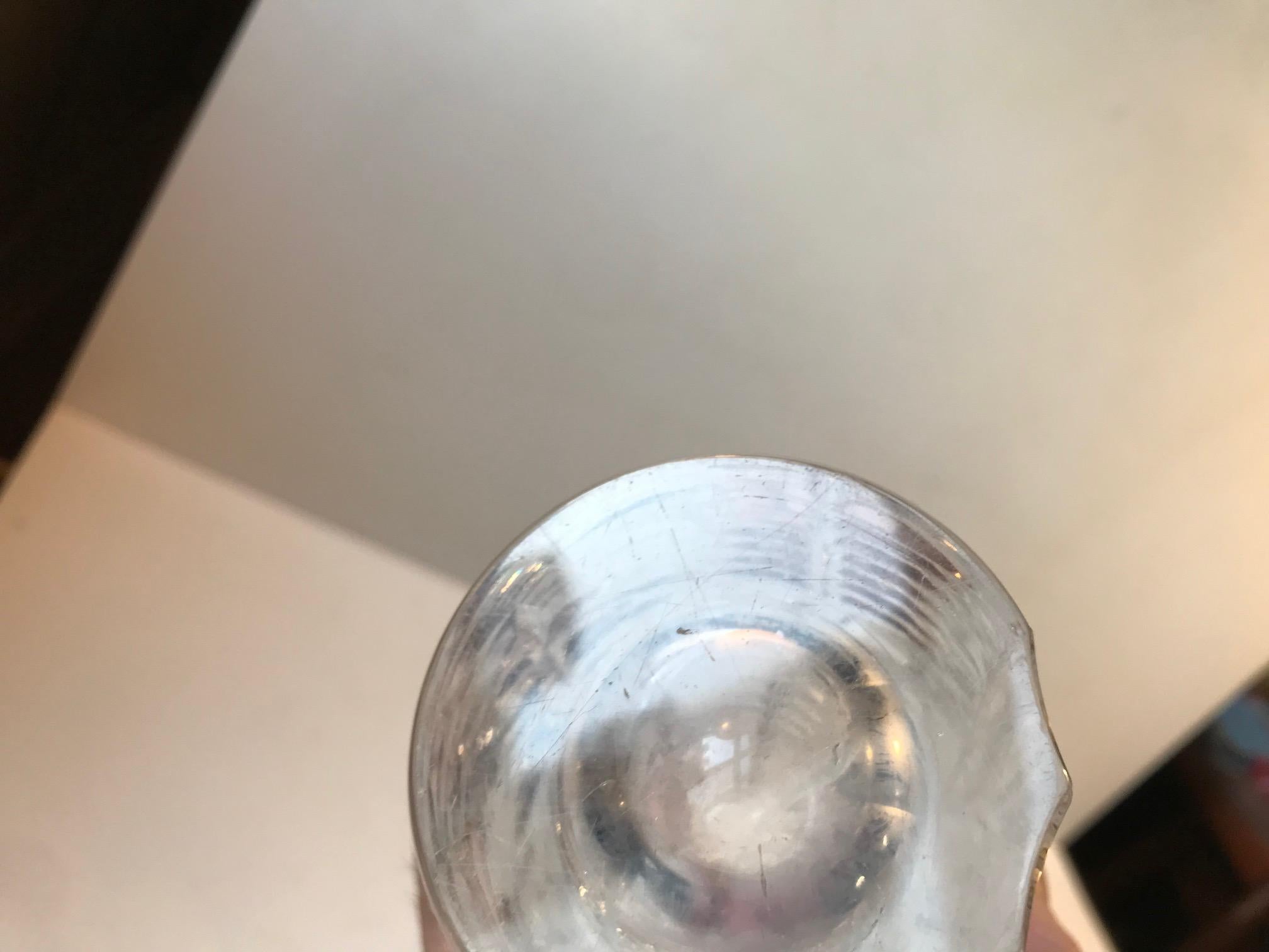 Milieu du XXe siècle Vase en cristal taillé scandinave, années 1950 en vente