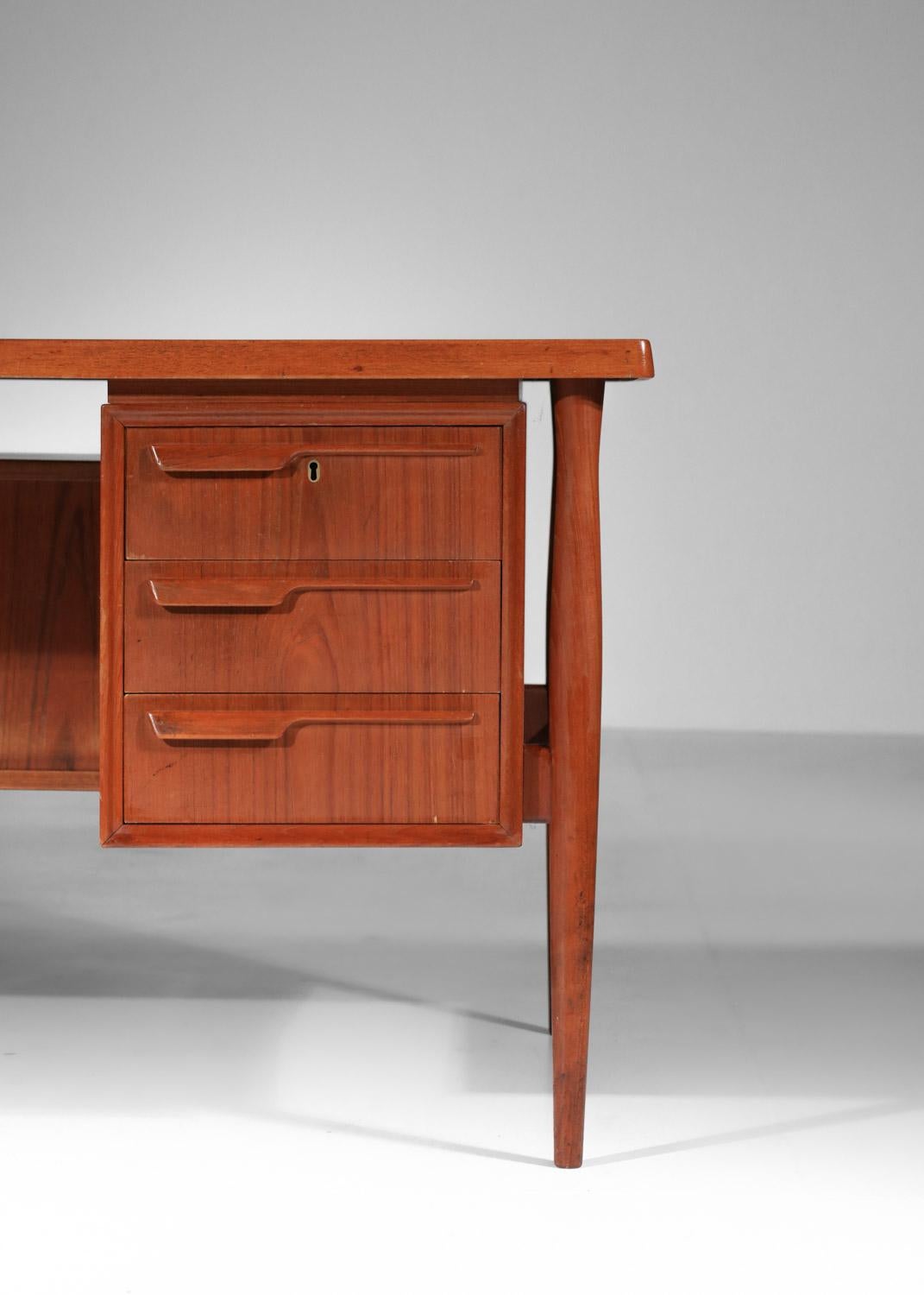 Danese Scrivania scandinava danese in teak in vendita