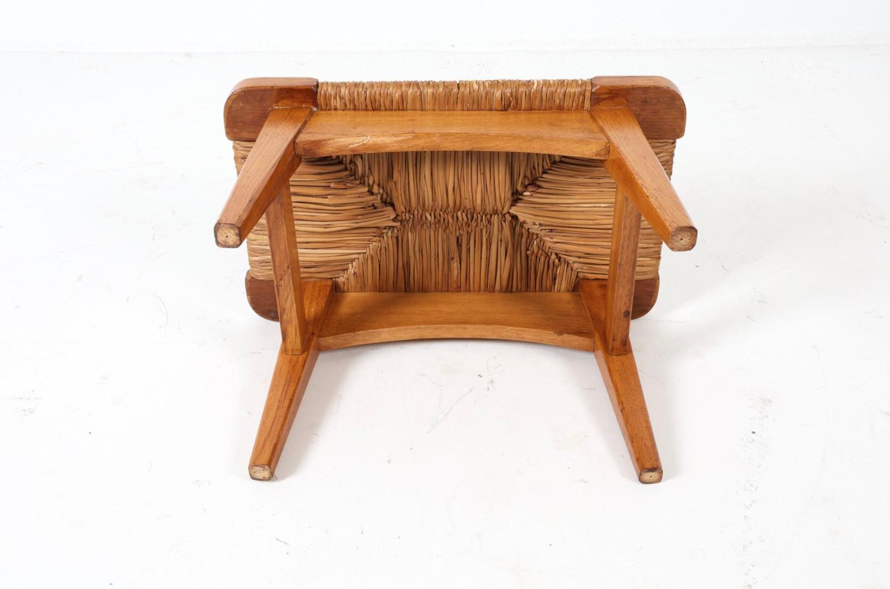 Falegnameria Panca o sgabello in legno di quercia intrecciato in stile scandinavo danese moderno e di giunco in vendita