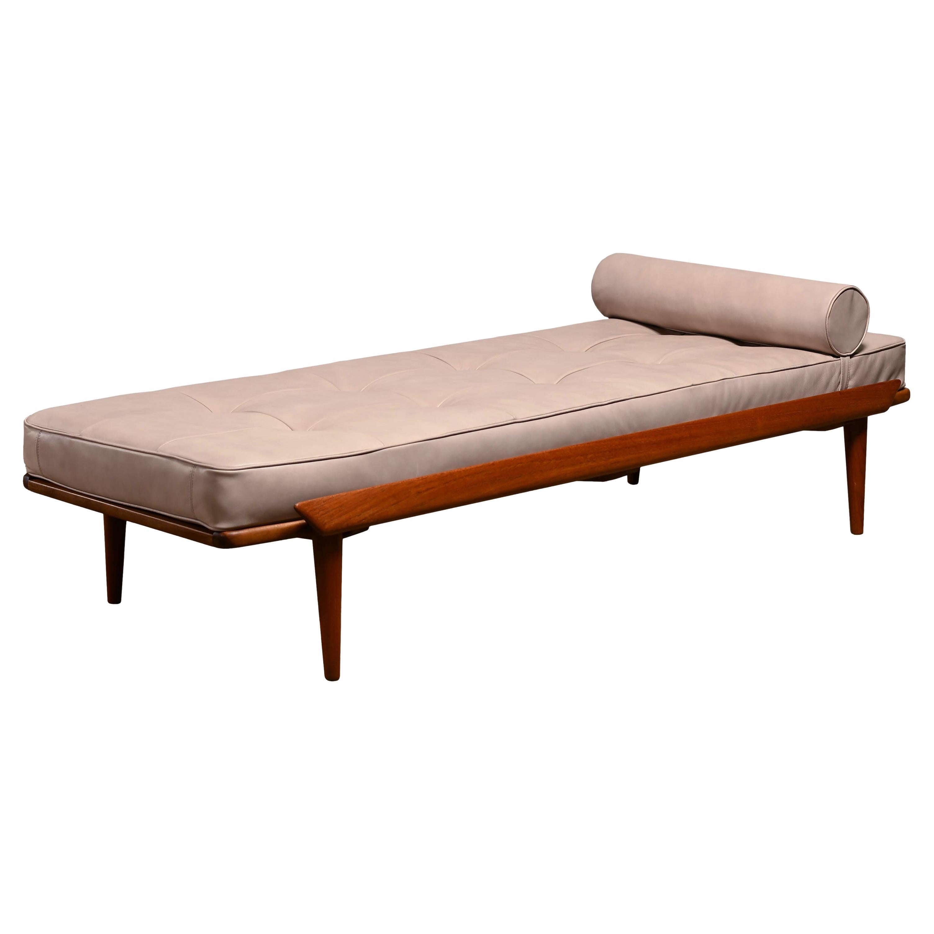 Scandinavian Daybed Hvidt & Orla Mølgaard-Nielsen in Teak and Leather