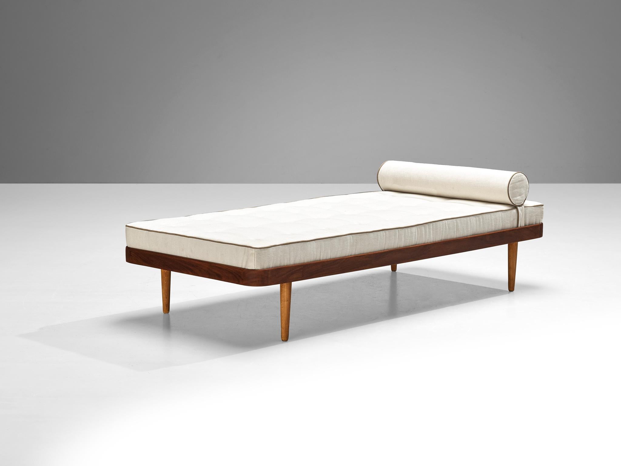 Mid-20th Century Scandinavian Daybed in Teak  For Sale