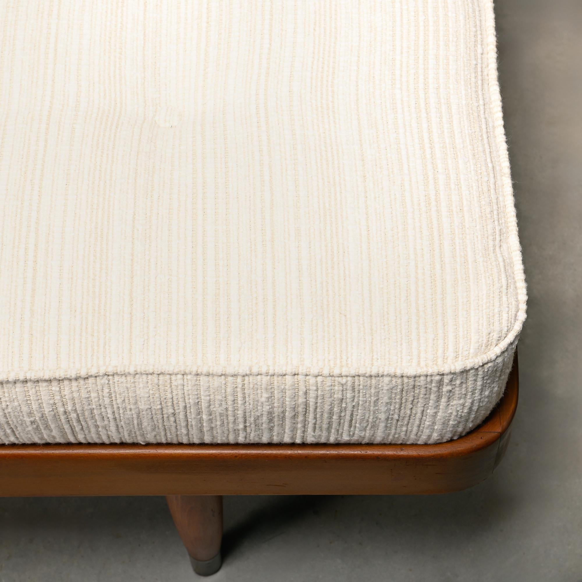 Daybed escandinavo en madera teñida y tela para Horsens Møbelfabrik, Dinamarca en venta 4