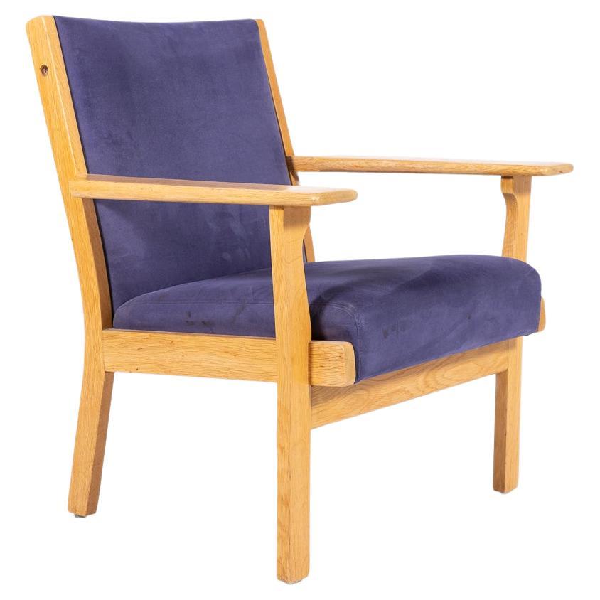 Scandinavian design armchair by Hans Wegner for Getama, 1980’s Denmark For Sale