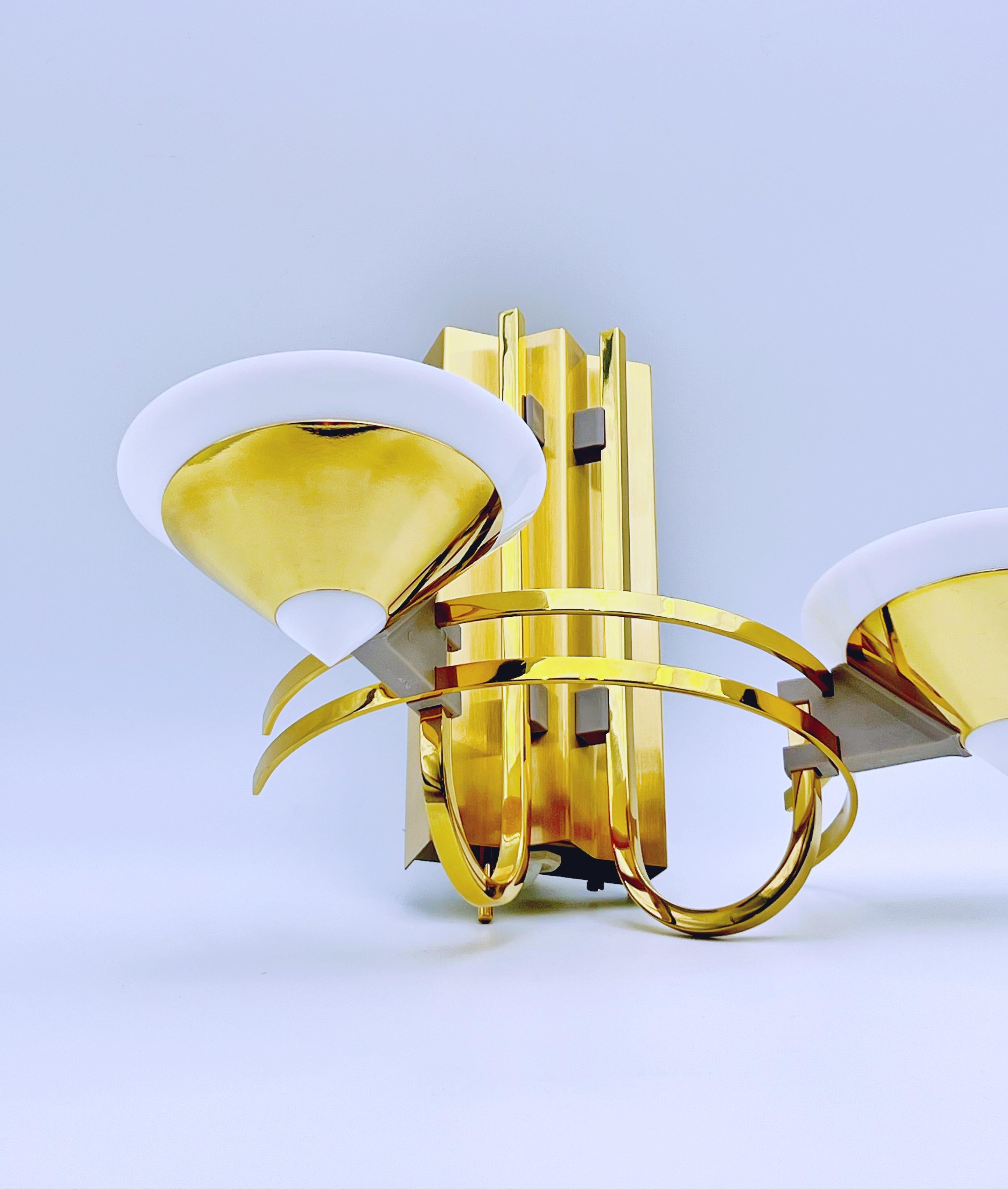 Scandinavian Design Functionalist Wall Lamp / Sconce, Brass In Good Condition For Sale In Skien, NO