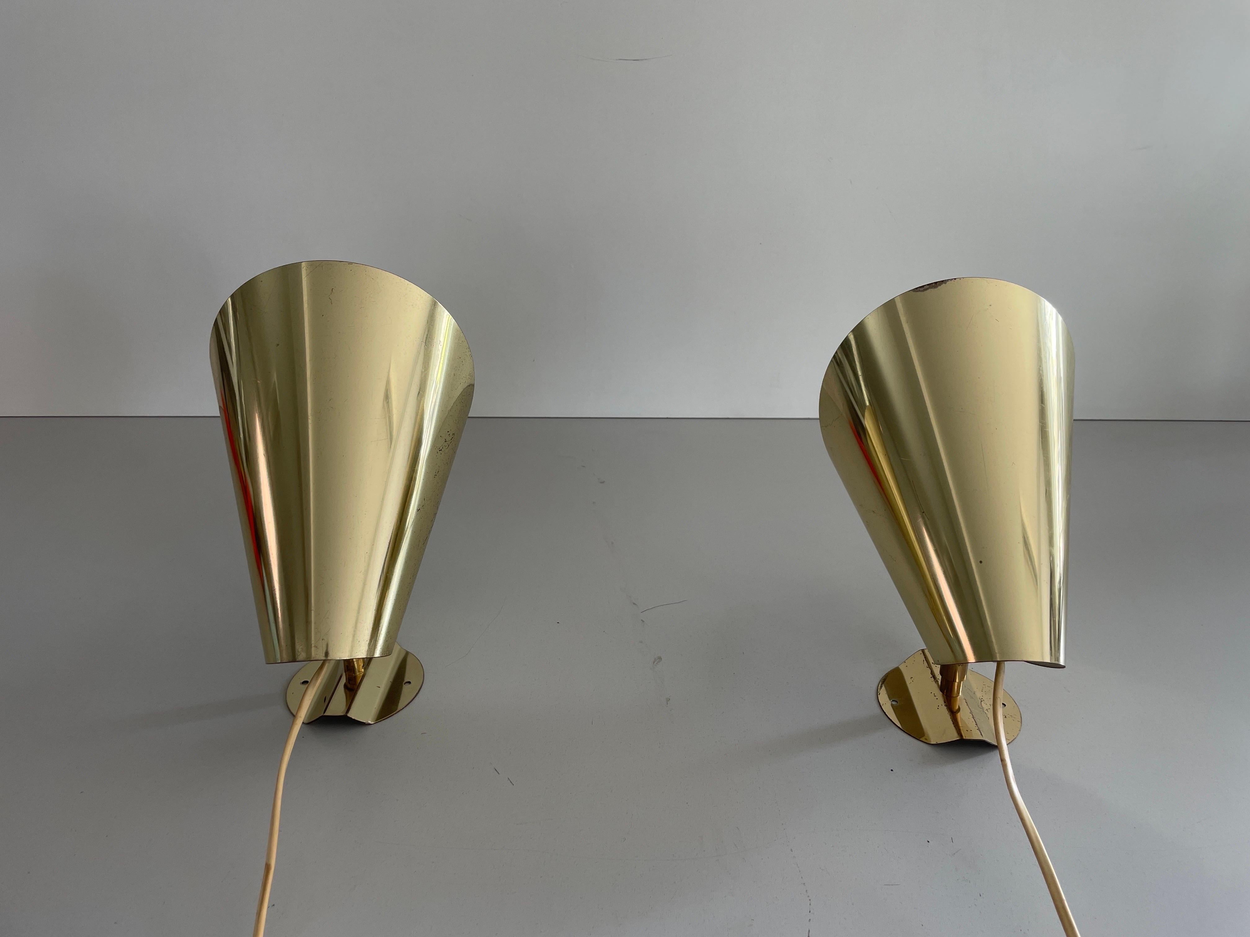 Pareja de apliques de metal dorado de diseño escandinavo, años 70, Suecia en Excelente estado para la venta en Hagenbach, DE