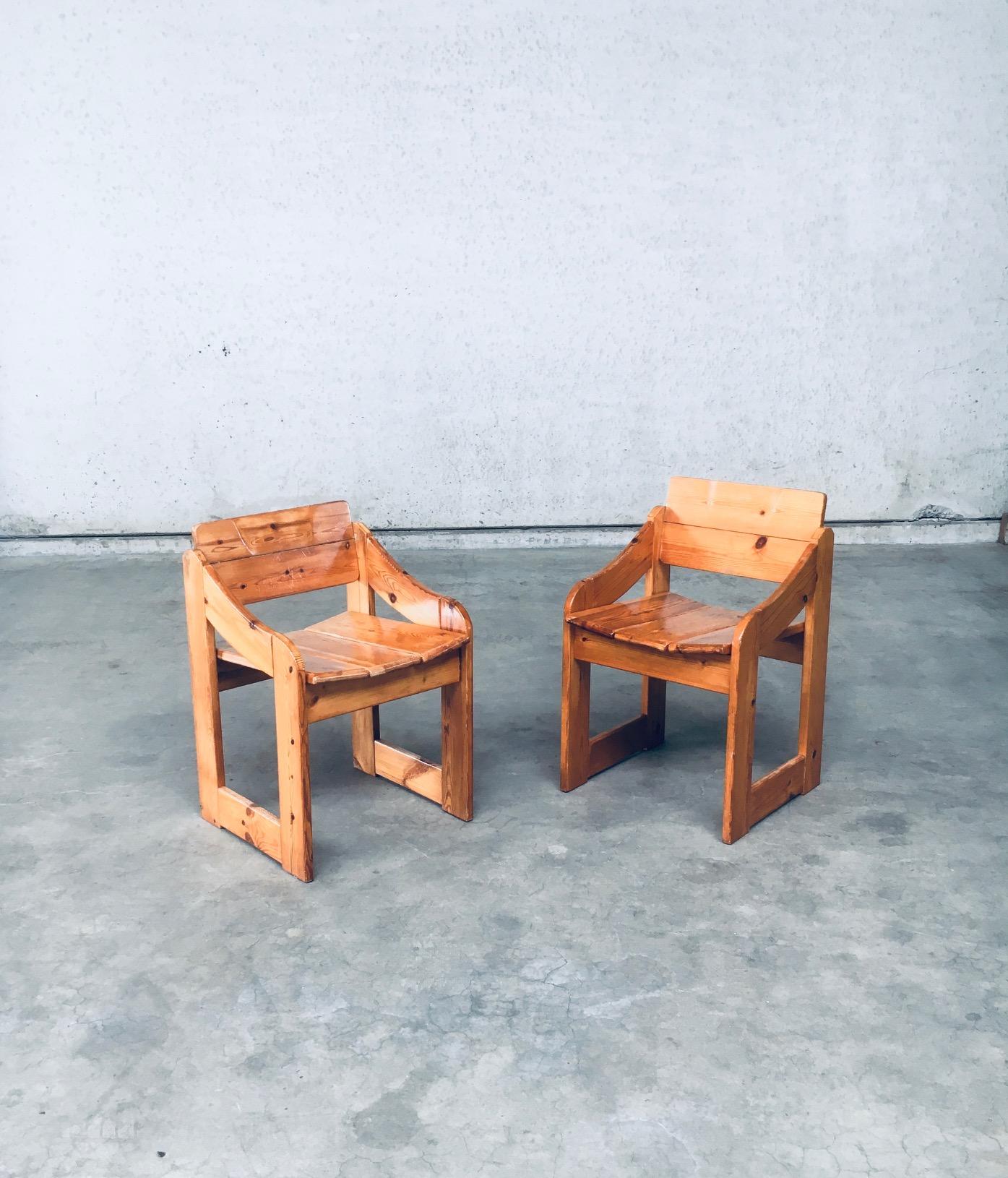 Mid-Century Modern Scandinavian Design Pine Side Chair set, Sweden 1960's For Sale