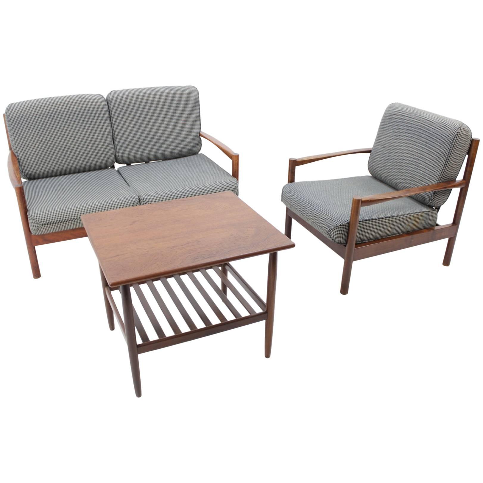 Scandinavian Design Seating Set