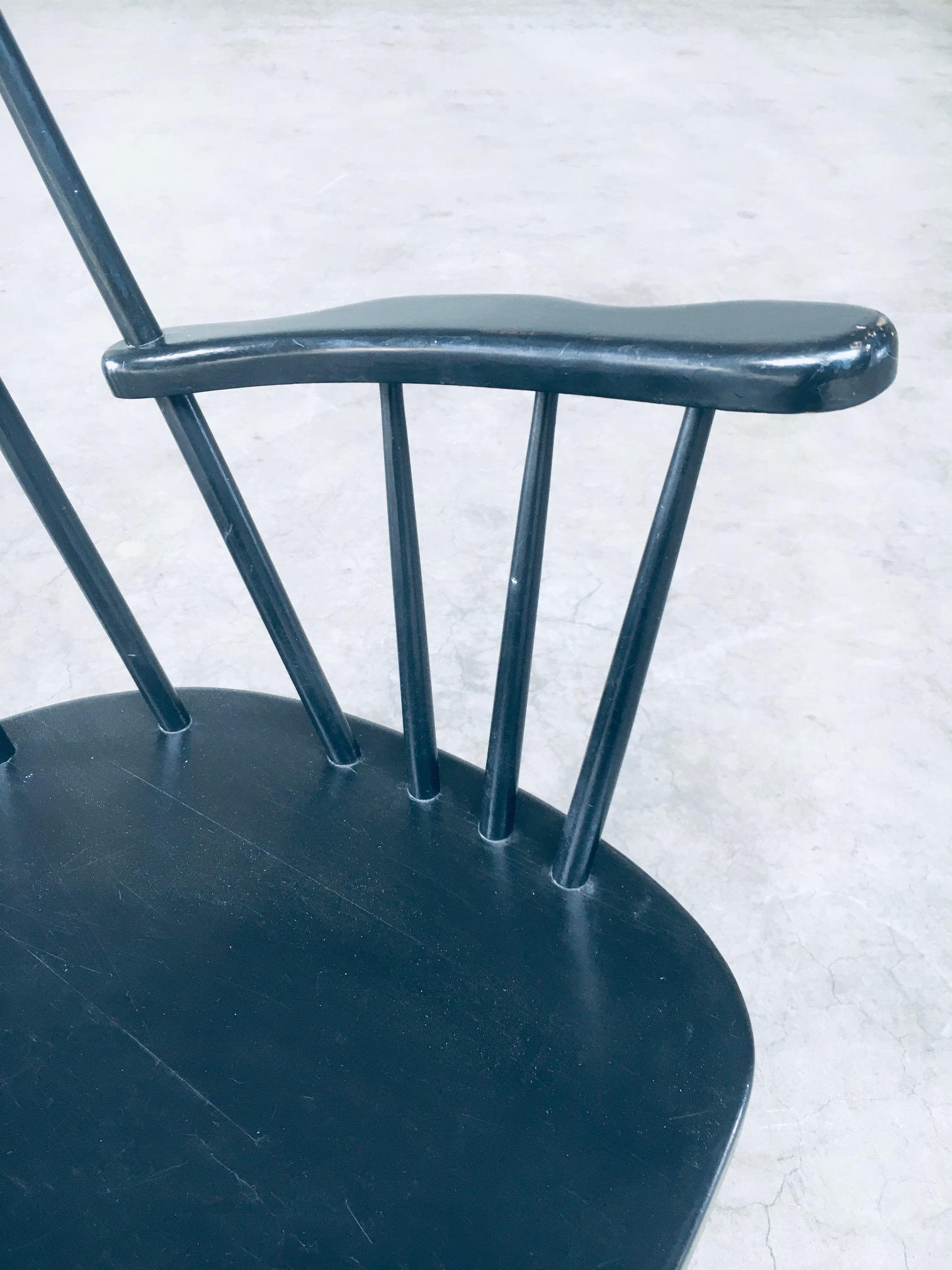 Scandinavian Design Spindle Back Lounge Chair Set, Denmark 1960's For Sale 10