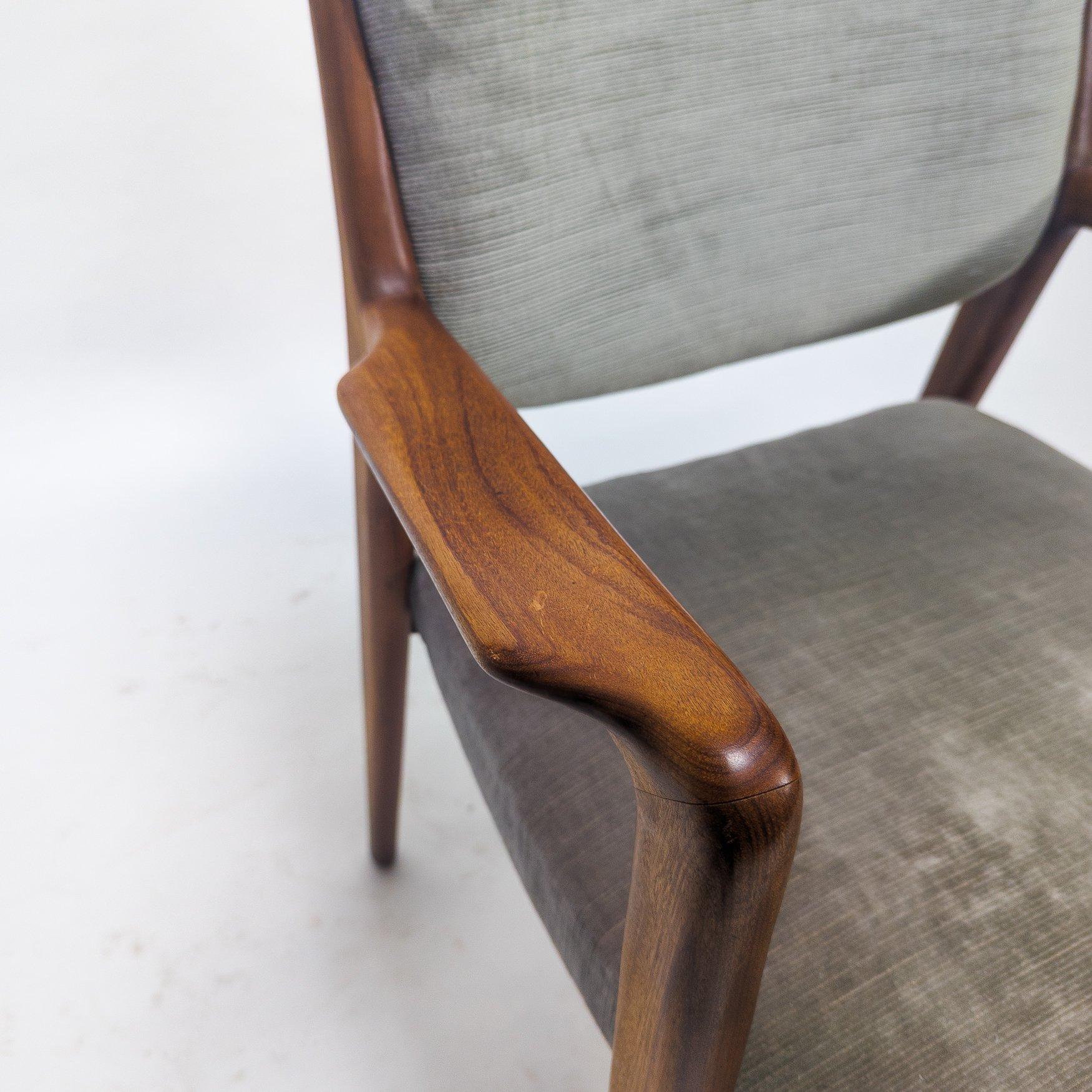 Skandinavischer Design Teakholz-Sessel im Angebot 8