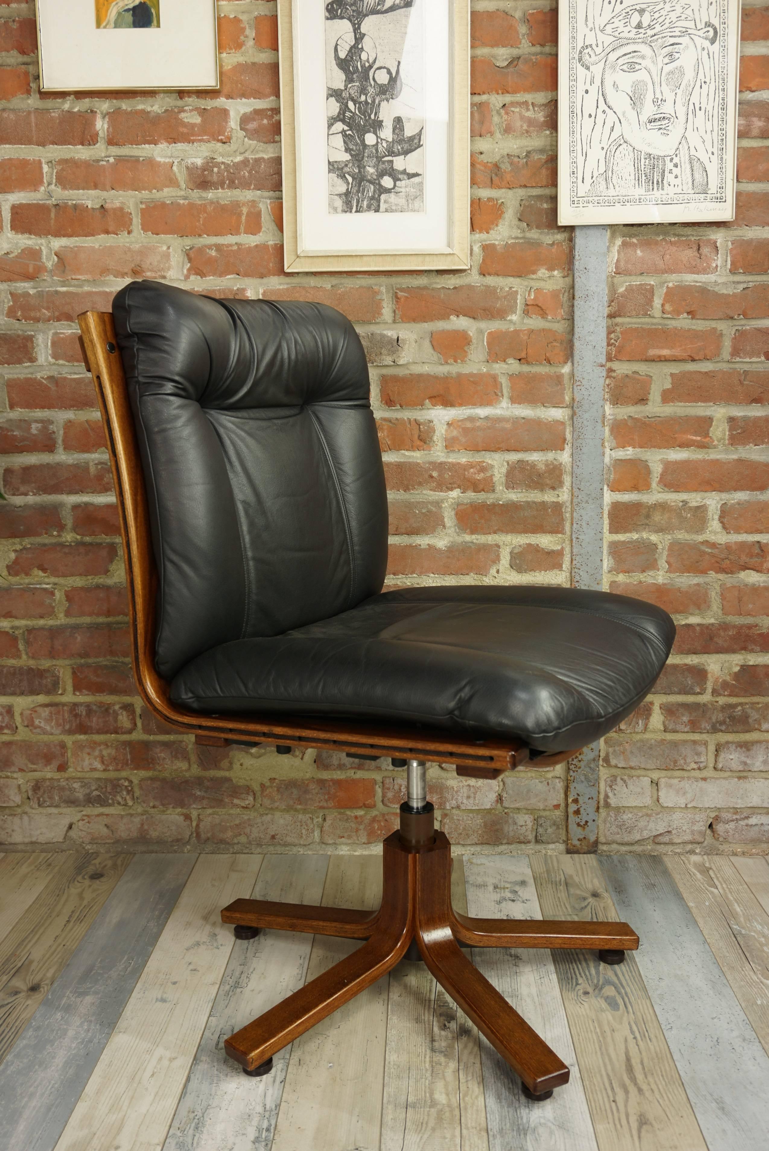 Scandinavian Design Wooden and Black Leather Swivel Office Armchair 6