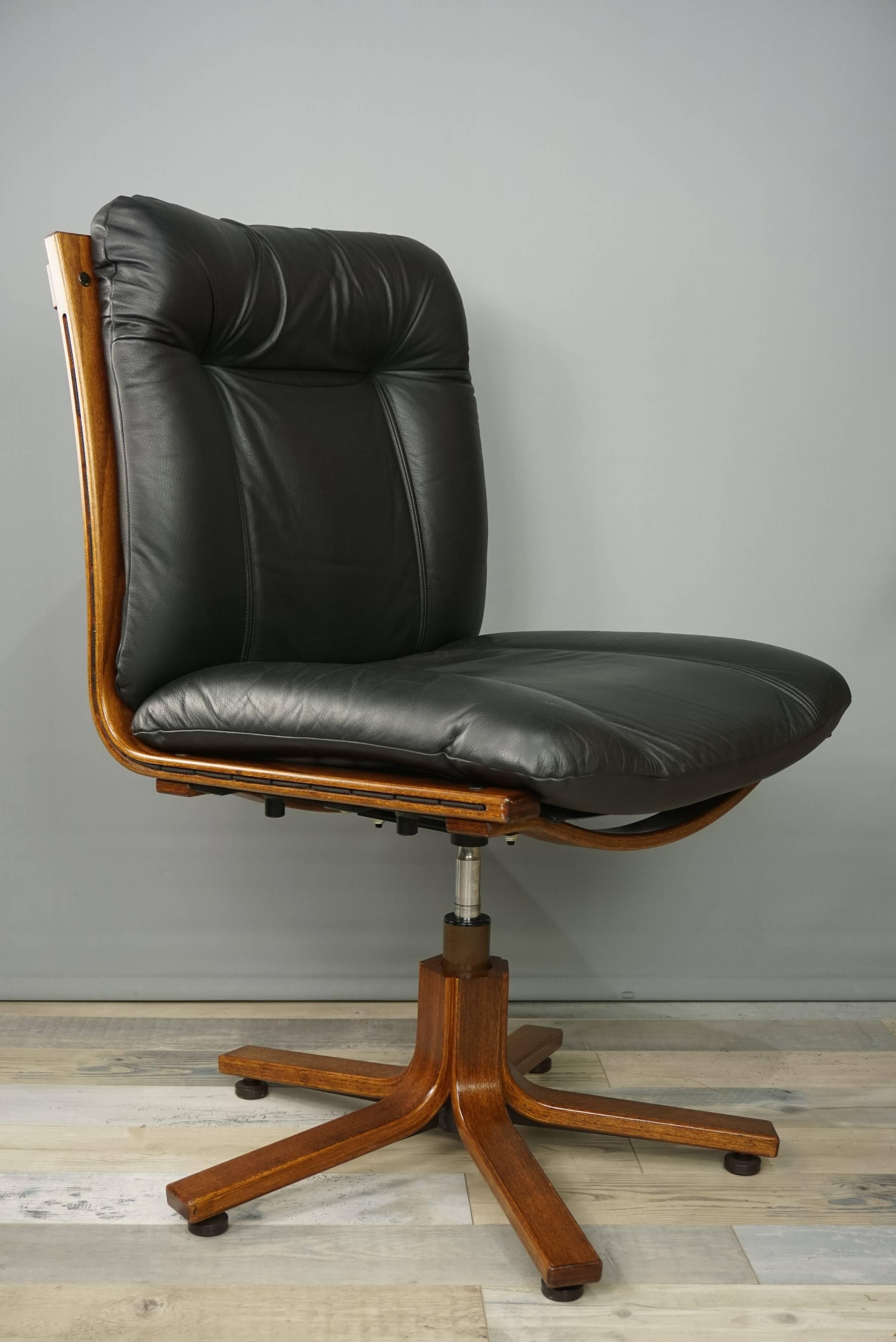 Scandinavian Design Wooden and Black Leather Swivel Office Armchair 7