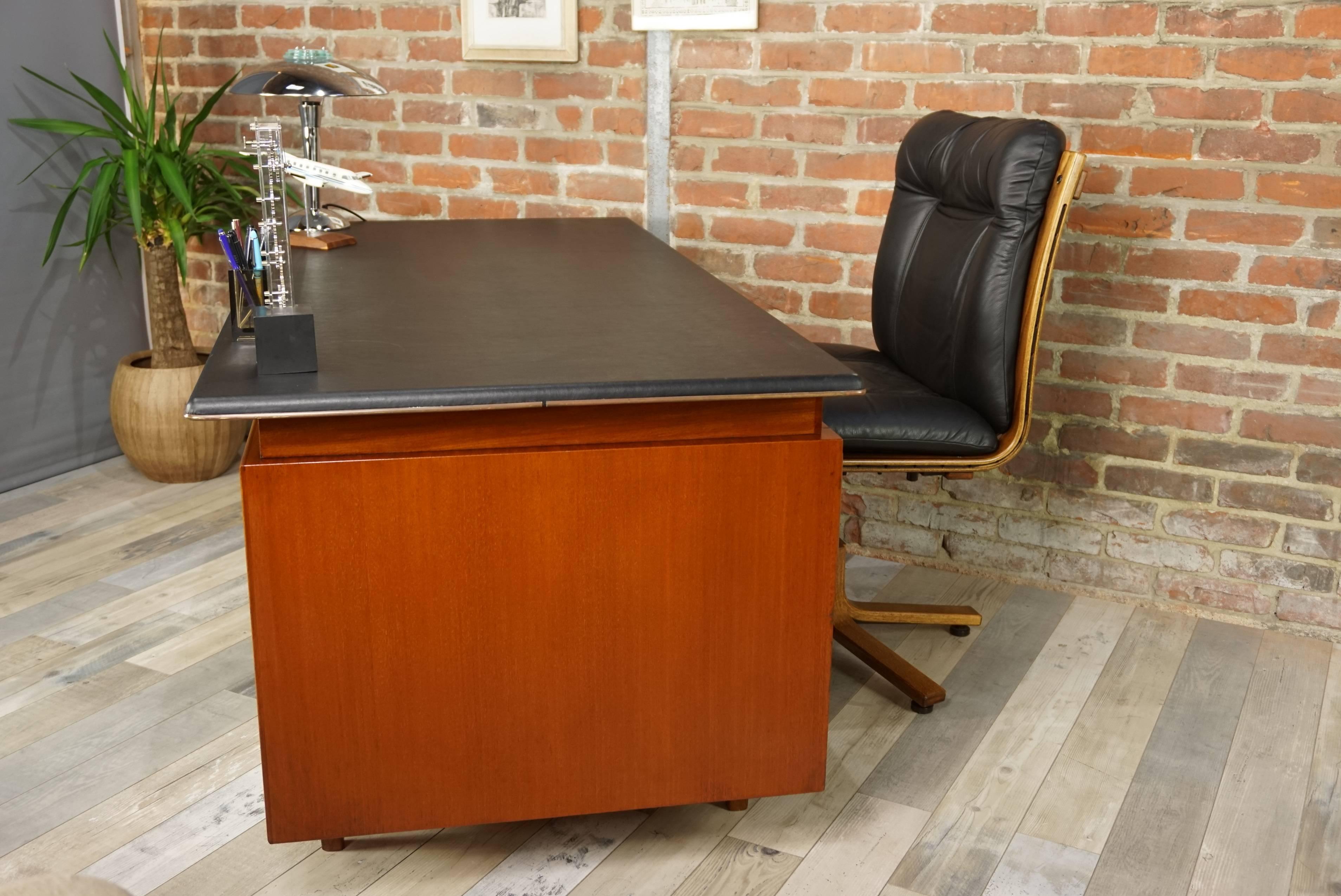 Scandinavian Design Wooden and Black Leather Swivel Office Armchair 11
