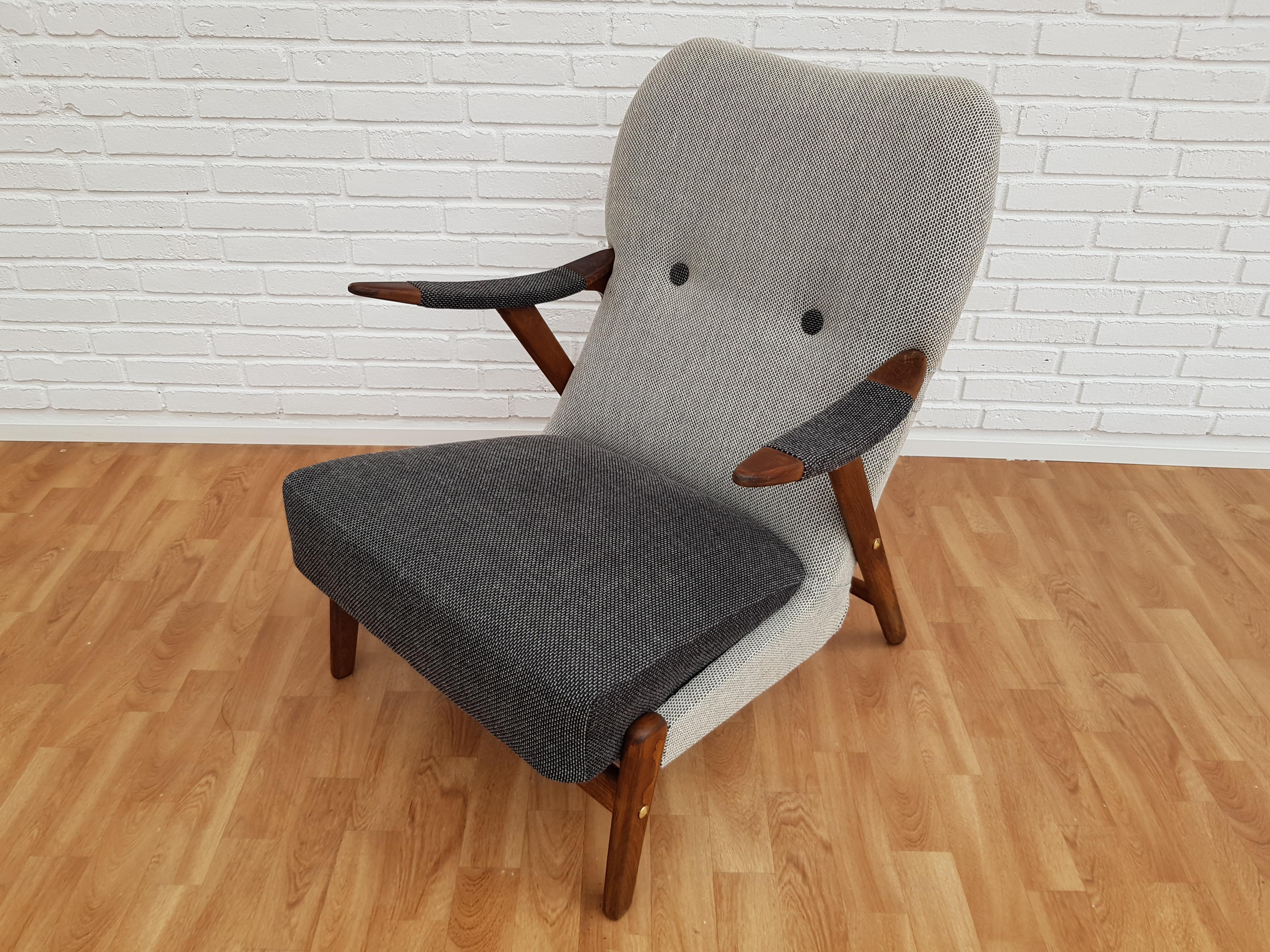 Scandinavian Armchair 1960s-1970s, Wool, Completely Restored 7