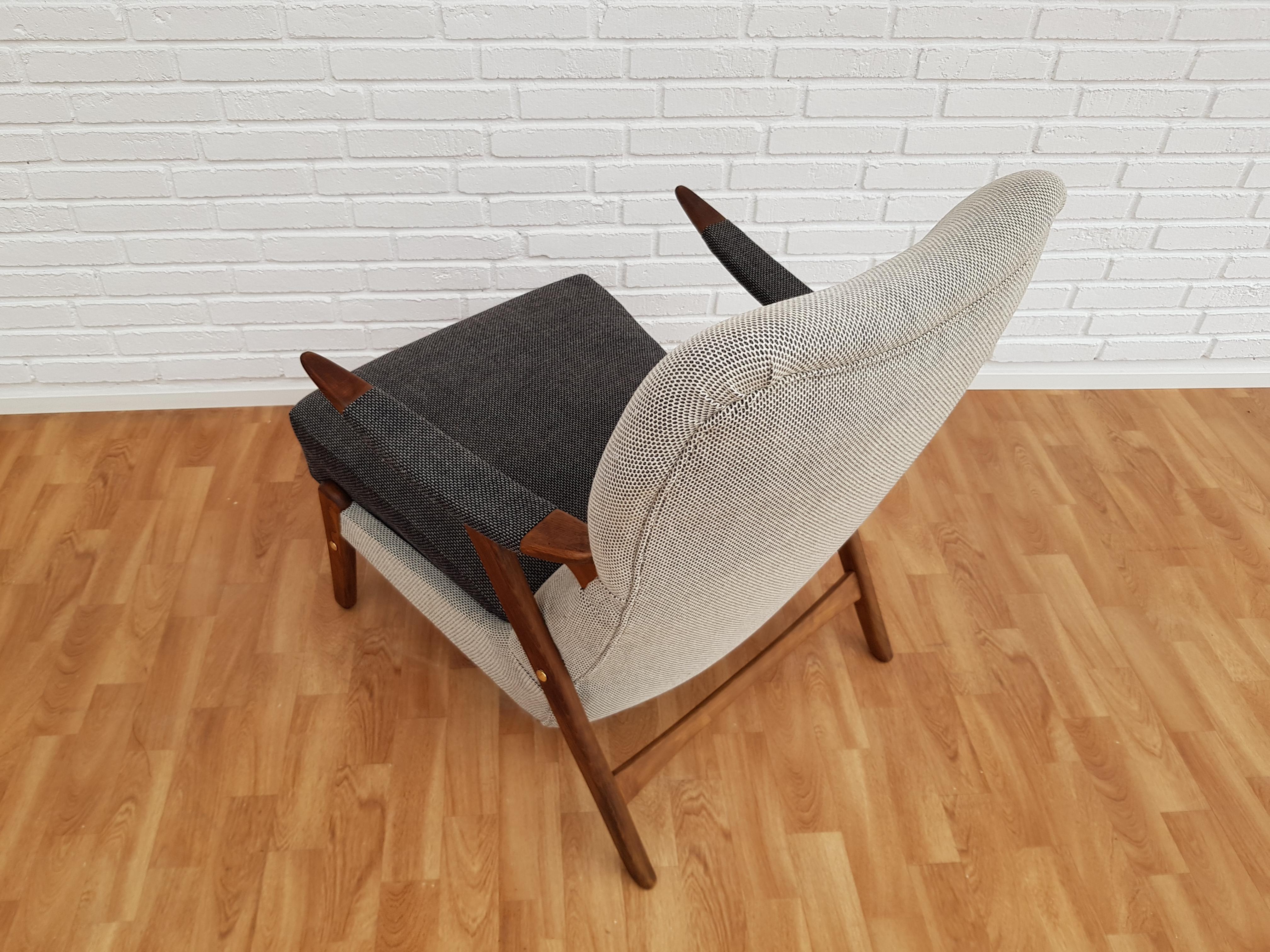 Scandinavian Armchair 1960s-1970s, Wool, Completely Restored 8