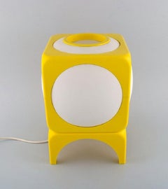 Scandinavian Designer, Retro Table Lamp in White and Yellow Plastic, 1970's