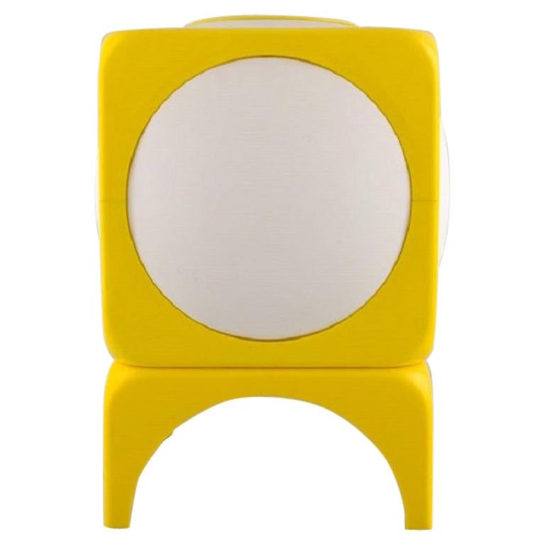 Scandinavian Designer, Retro Table Lamp in White and Yellow Plastic, 1970's For Sale