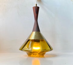 Lámpara de techo escandinava Diablo en cristal óptico verde de Orrefor, años 60