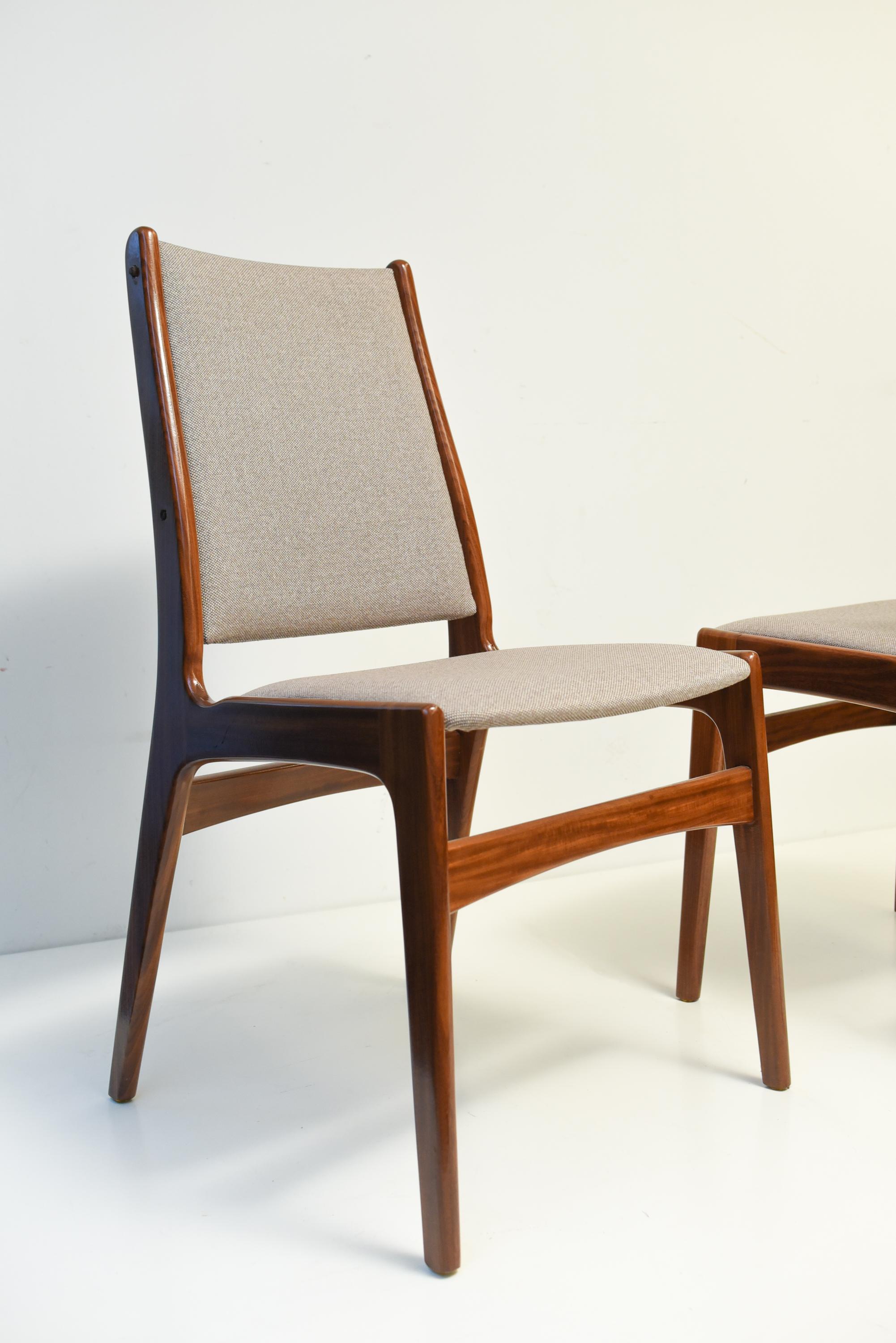 Mid Century Scandinavian Dining Chair, 1965 (Rosenholz)