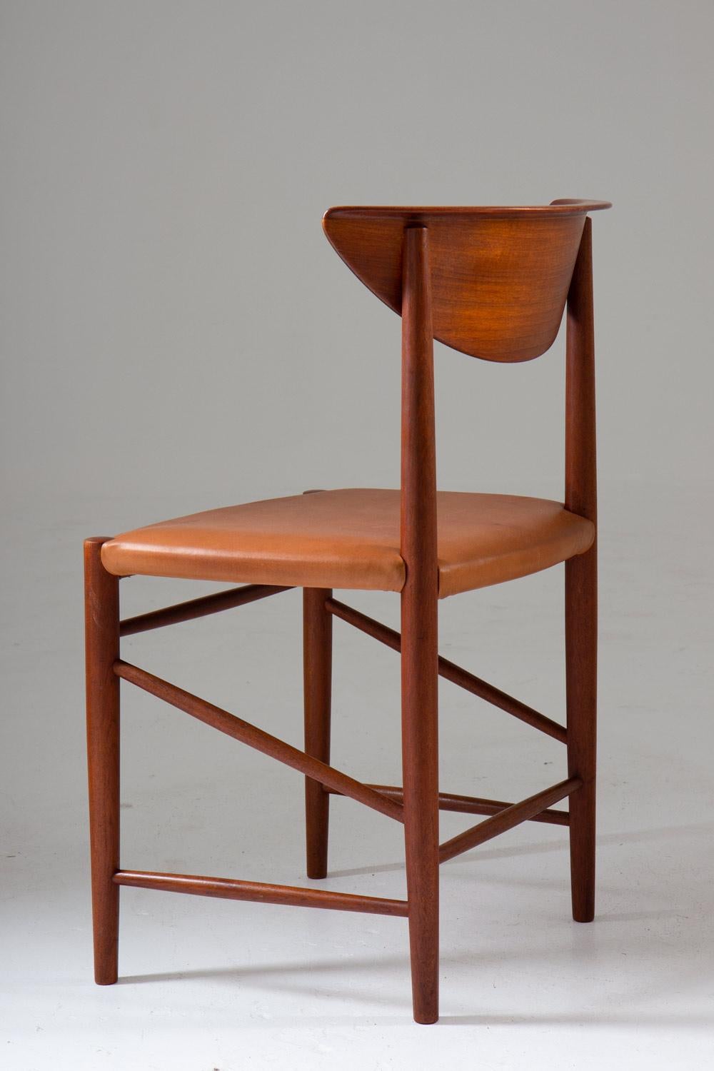 Danish Scandinavian Dining Chairs by Peter Hvidt and Orla Mølgaard Nielsen, Model 316 For Sale