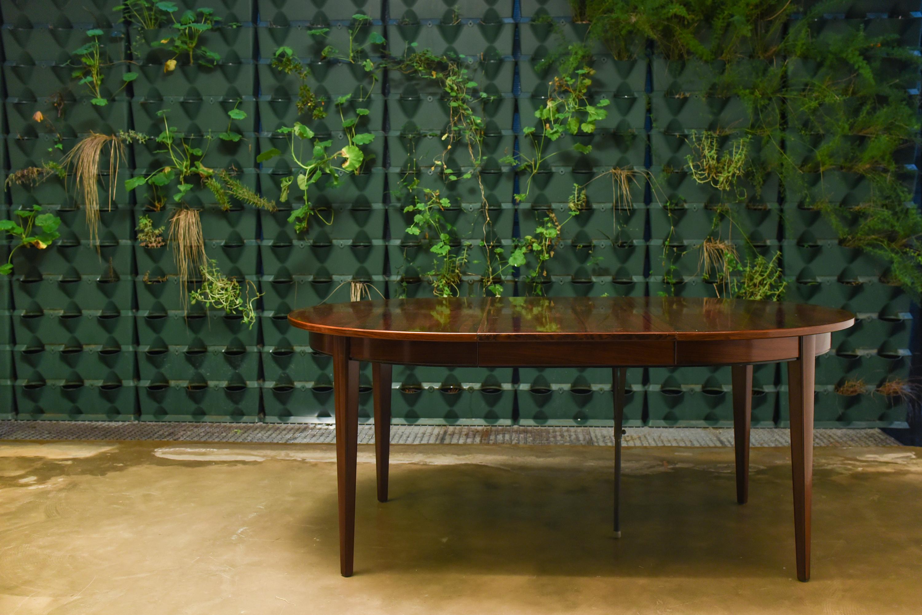 Mid Century Rosewood Scandinavian dining table, 1965.