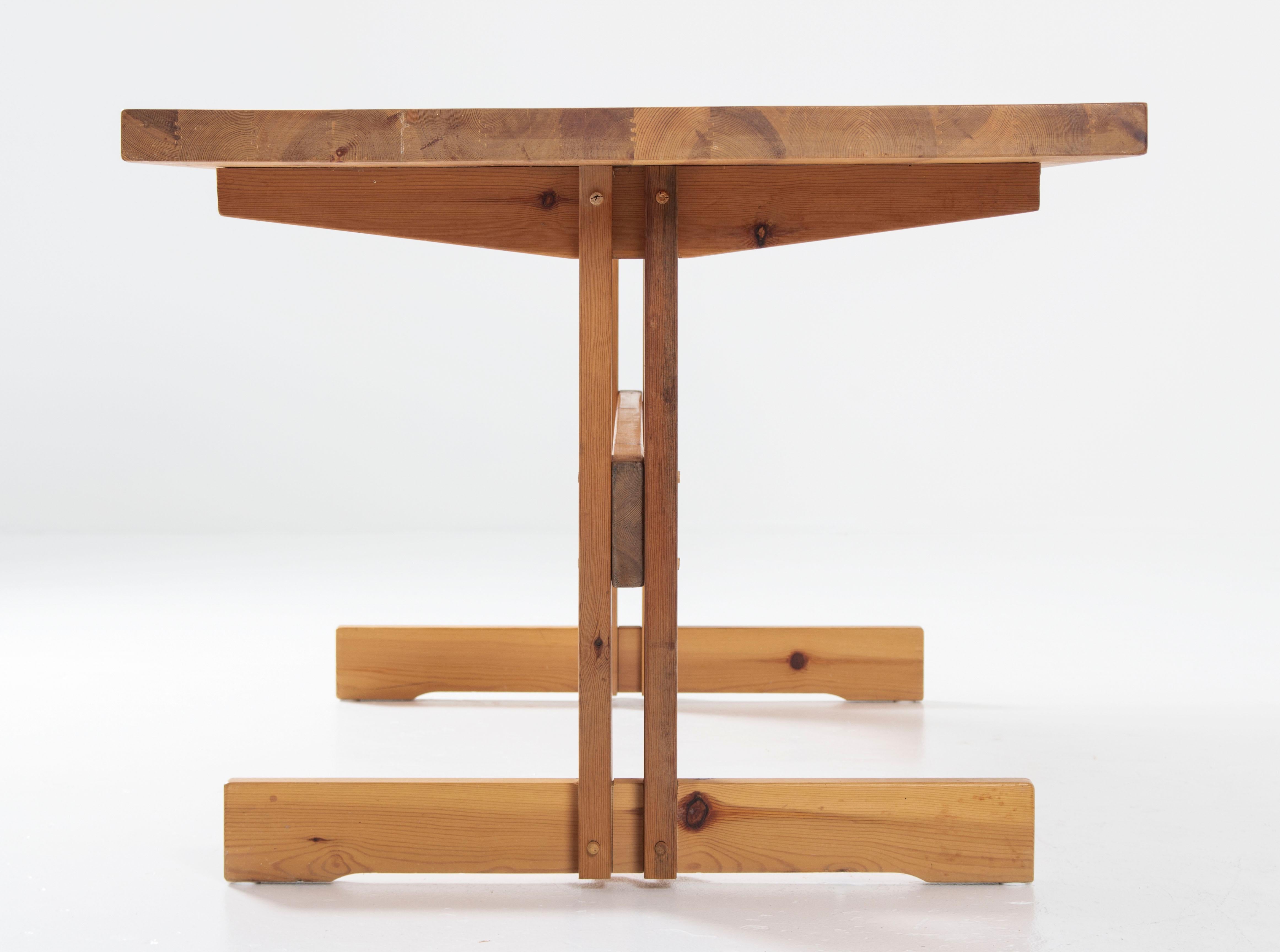 Mid-Century Modern Scandinavian Dining Table in Pine, Model 